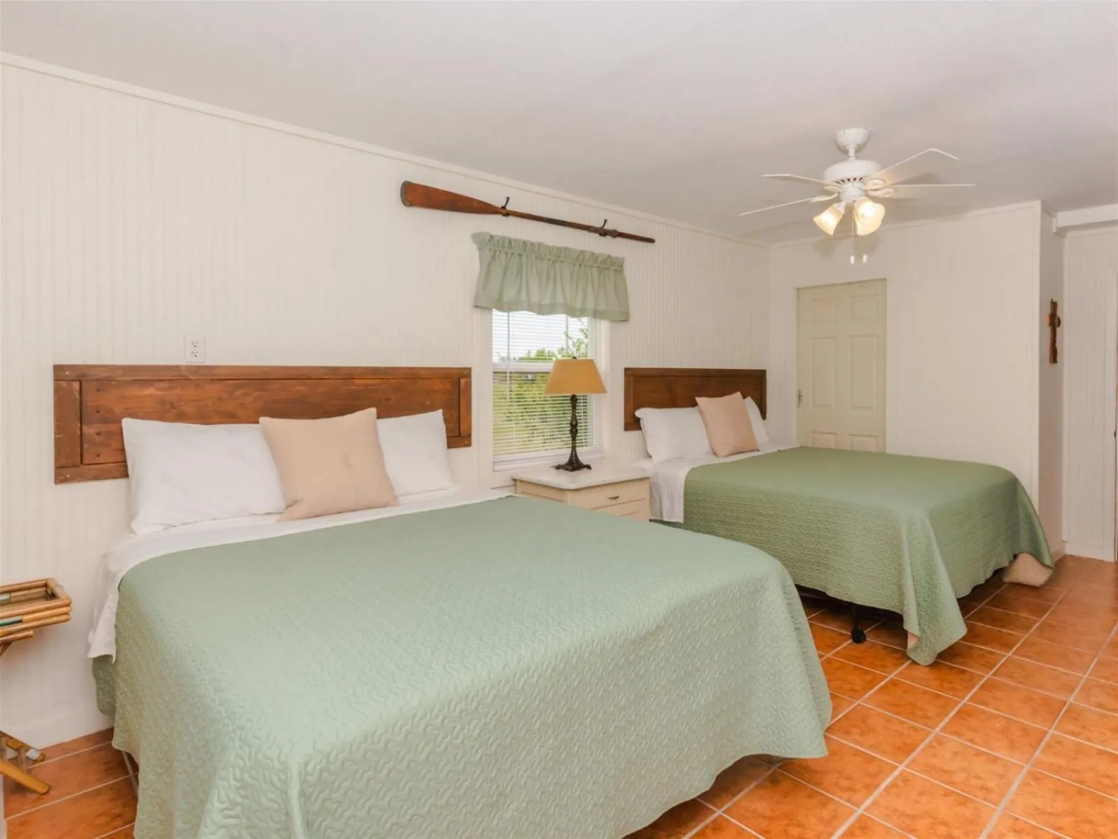 Property building, Bed in Captain Daves