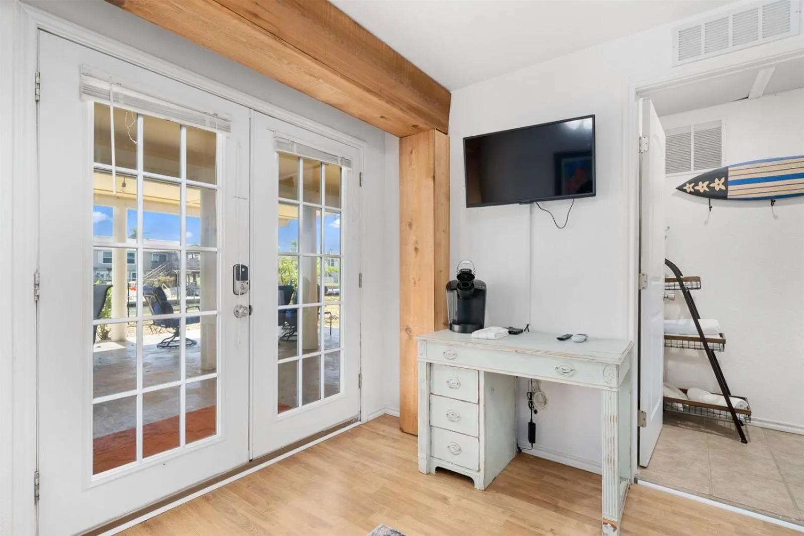 Property building in Catch & Play on Estes Bay