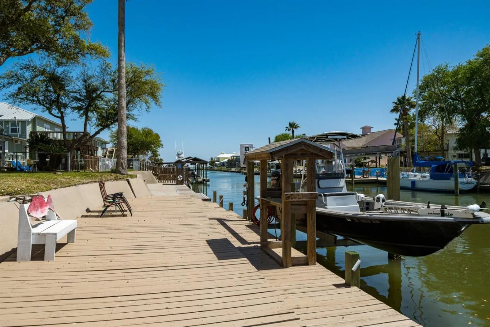 Property building in Catch & Play on Estes Bay