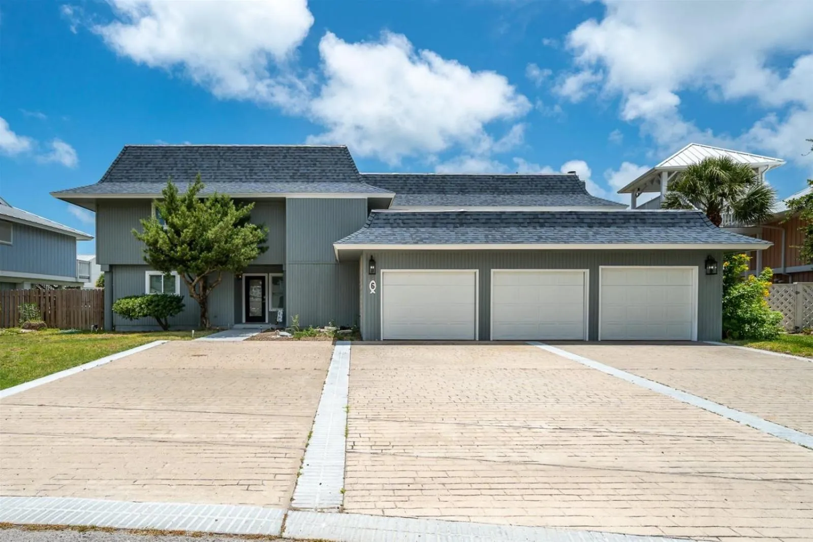 Property building in Edgewater Escape