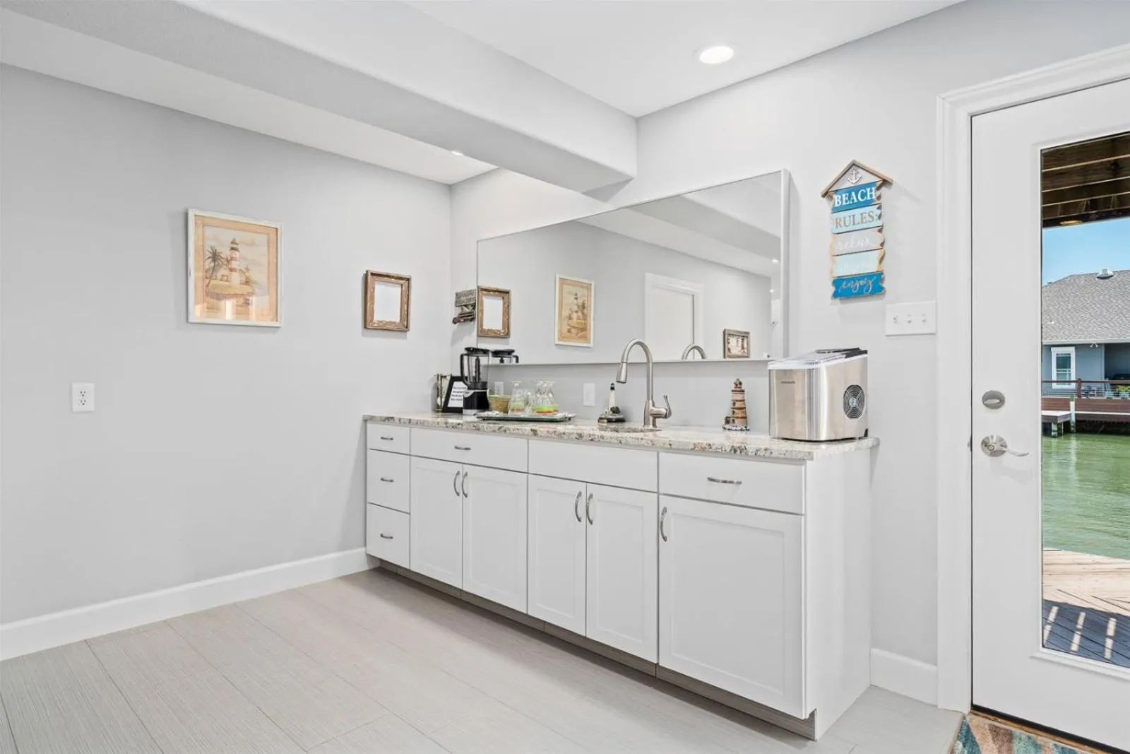 Property building in Edgewater Escape