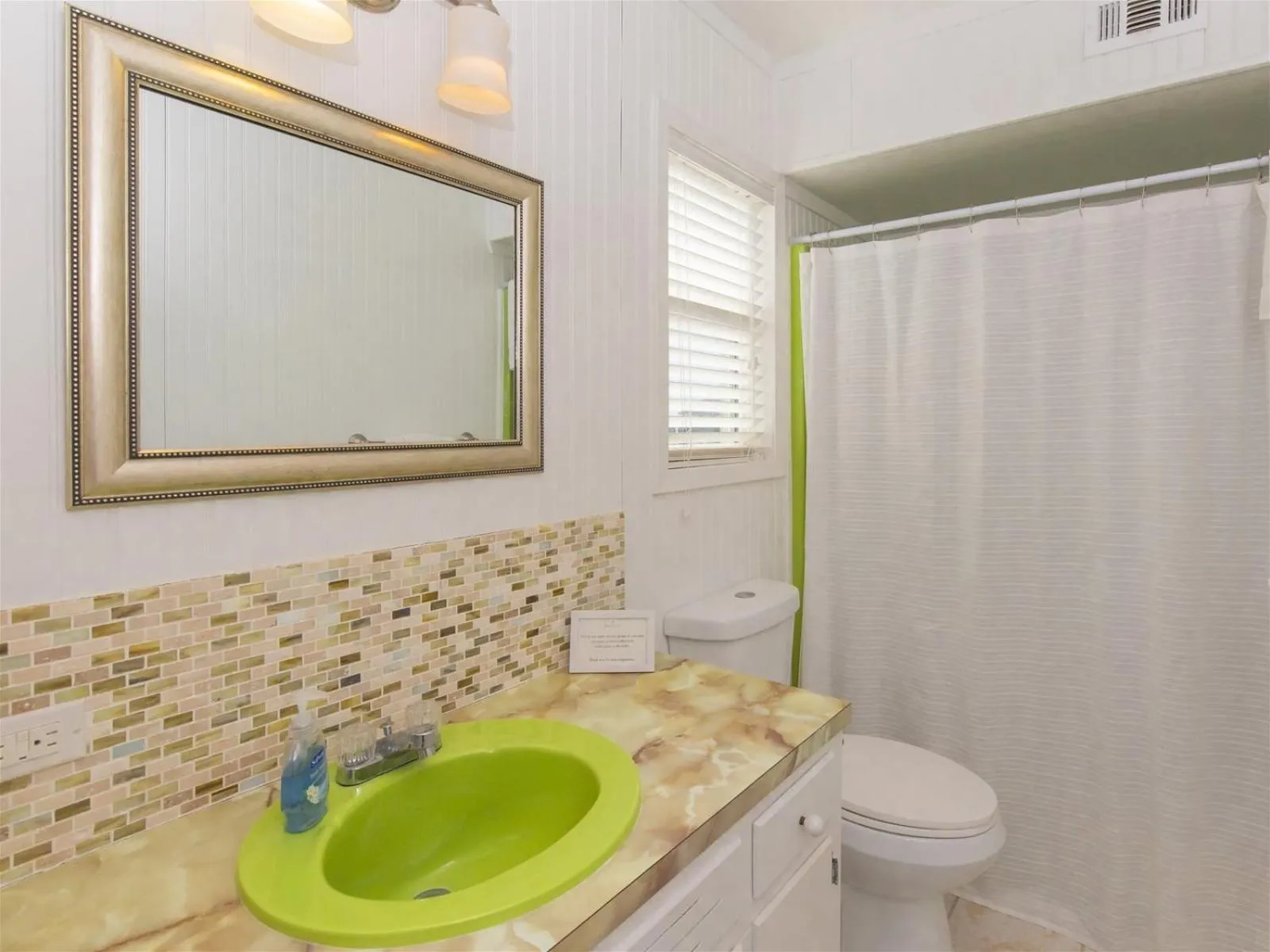 Property building in Fisherman Luv