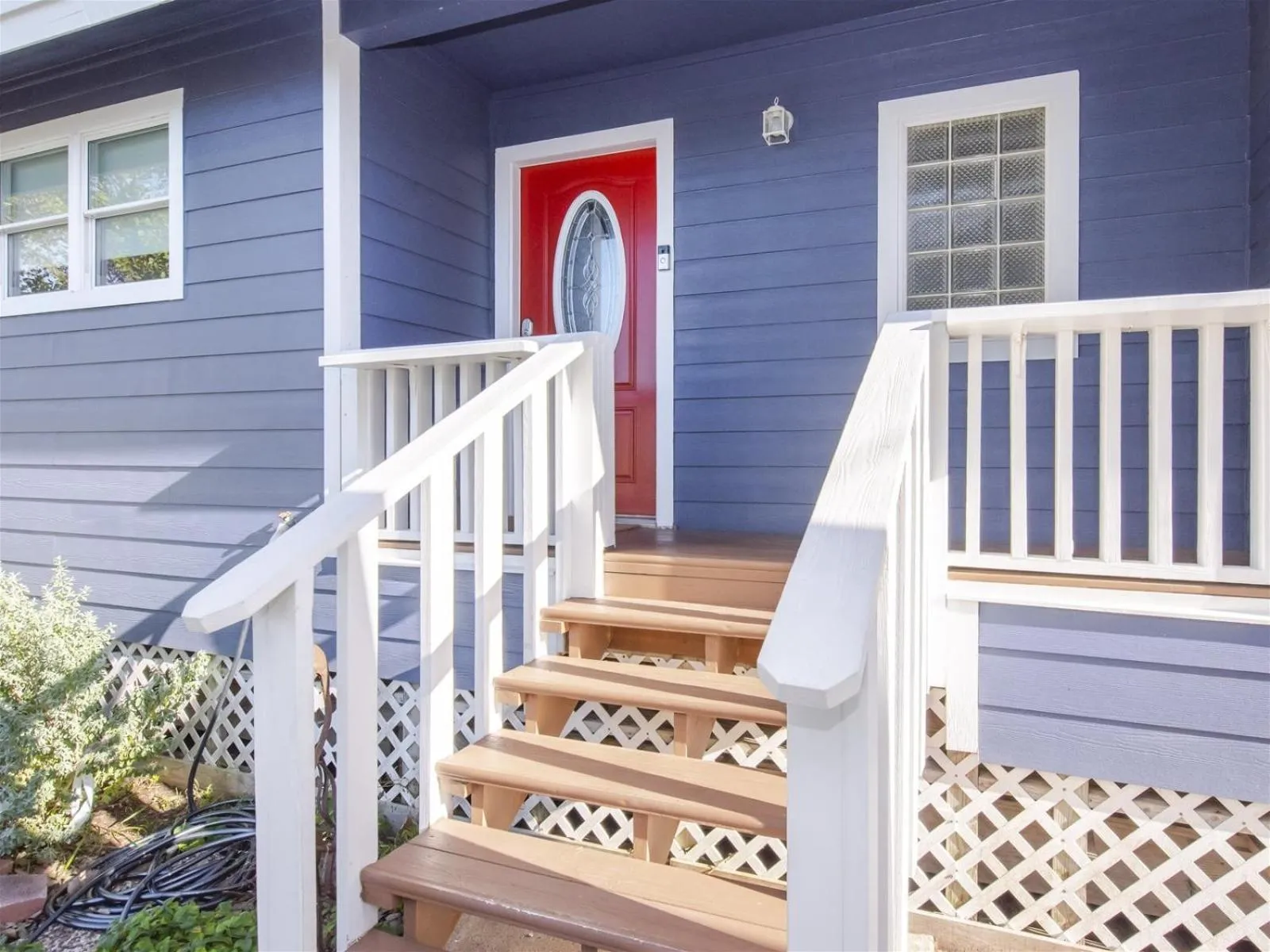 Property building in Fisherman Luv