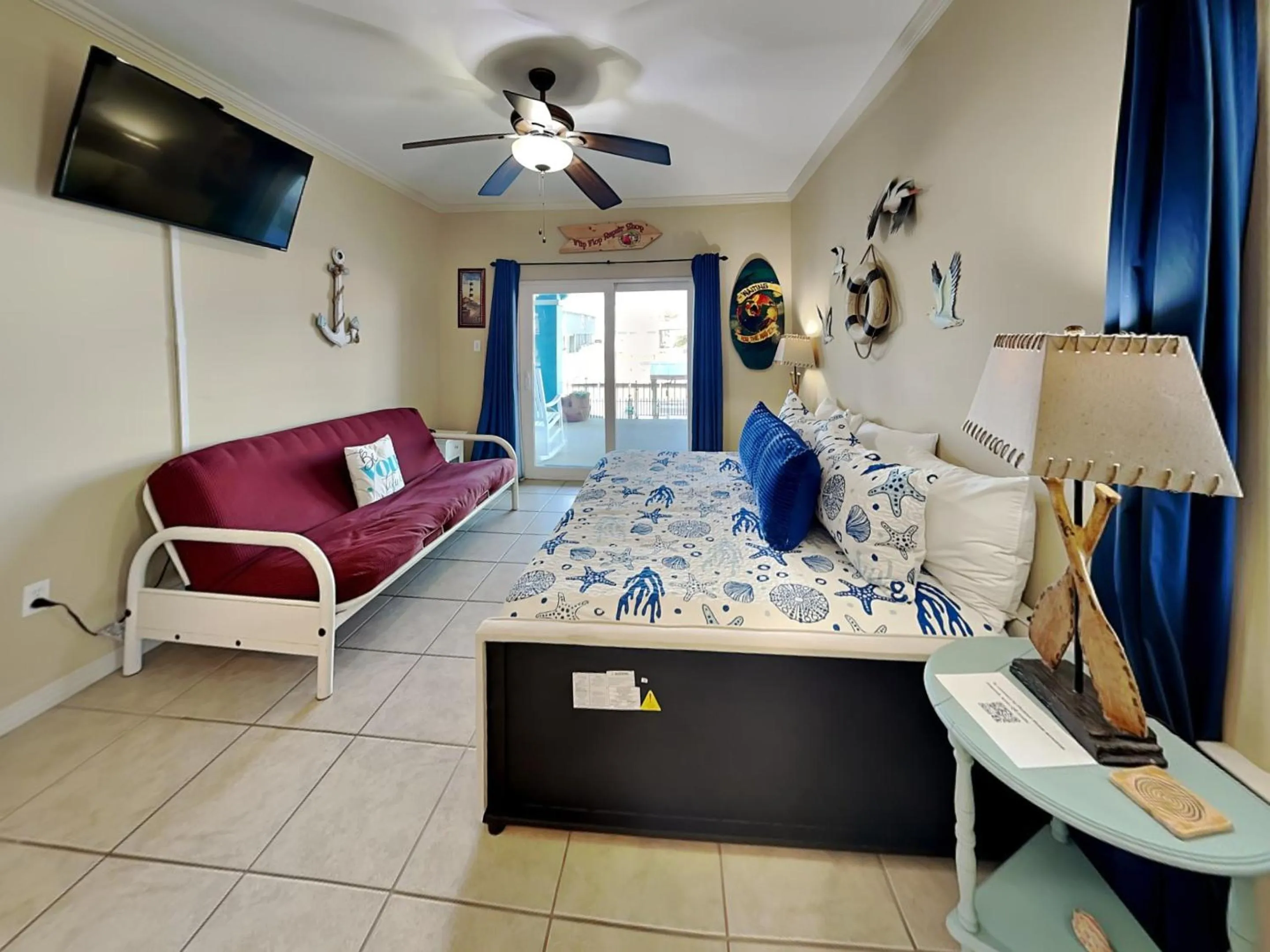 Bed in Pickled Pirate