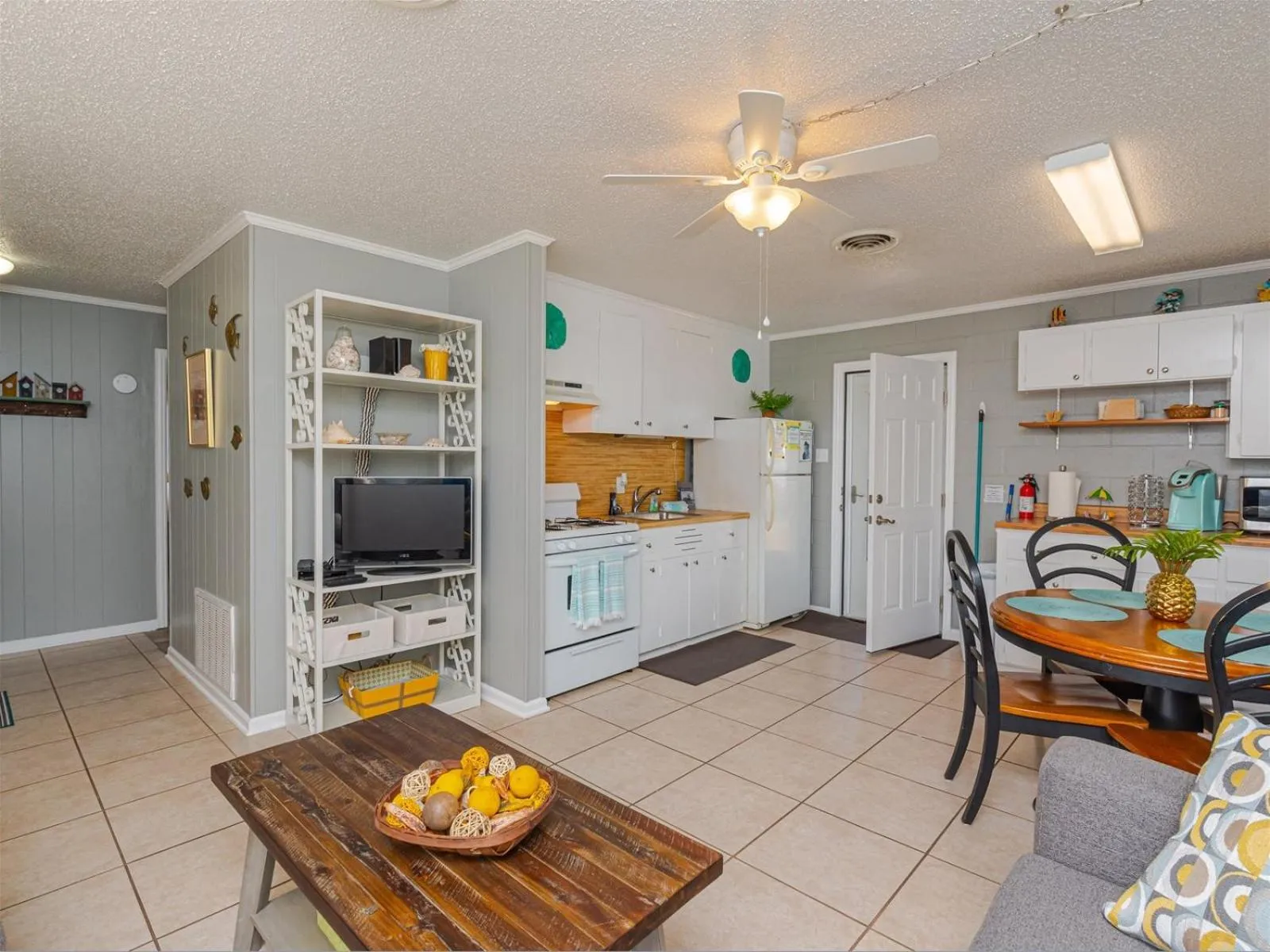 Property building in Sea Gun Bayhome #128