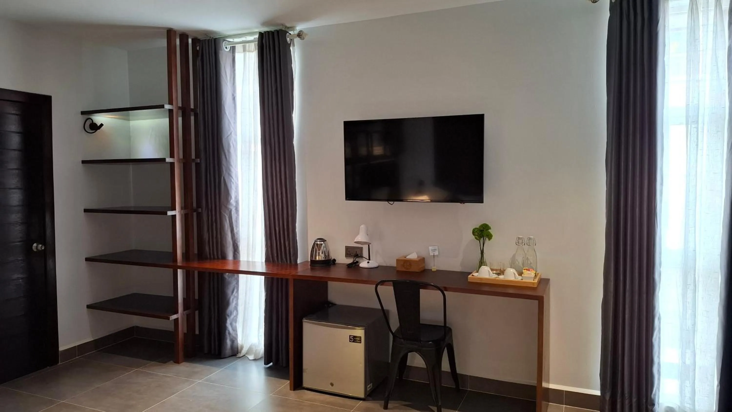 TV and multimedia in Sok Hotel And Coffee Siem Reap