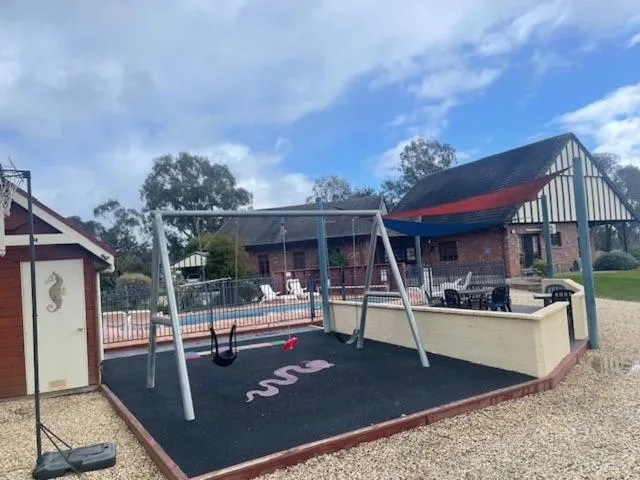 Children play ground in Greenvale Holiday Units Mansfield