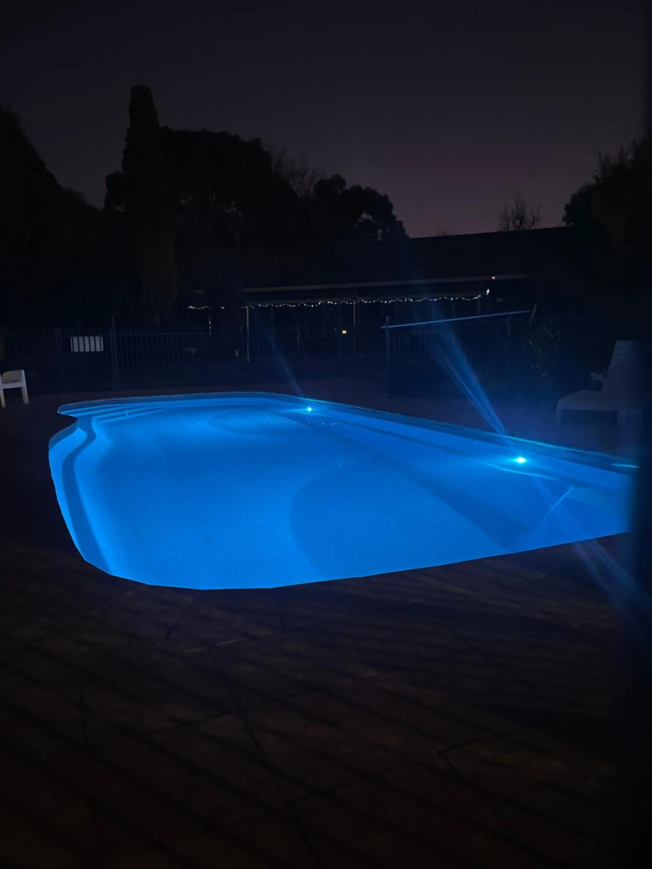 Swimming pool in Greenvale Holiday Units Mansfield