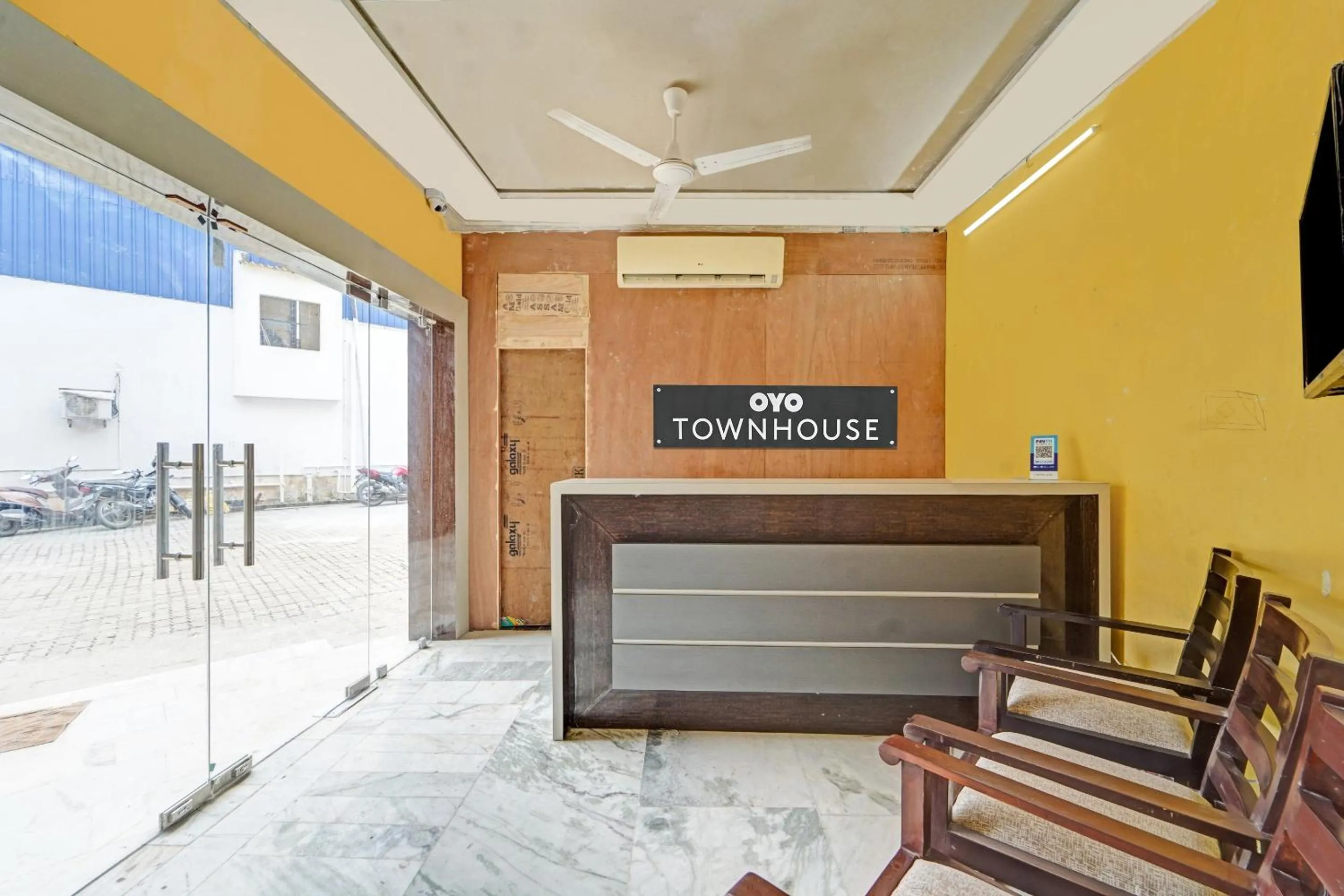 Lobby or reception in Collection O by OYO Yash Inn