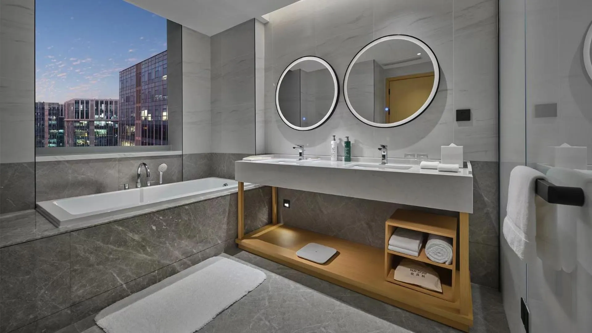 Hilton Garden Inn Beijing Haidian Daoxiang Lake