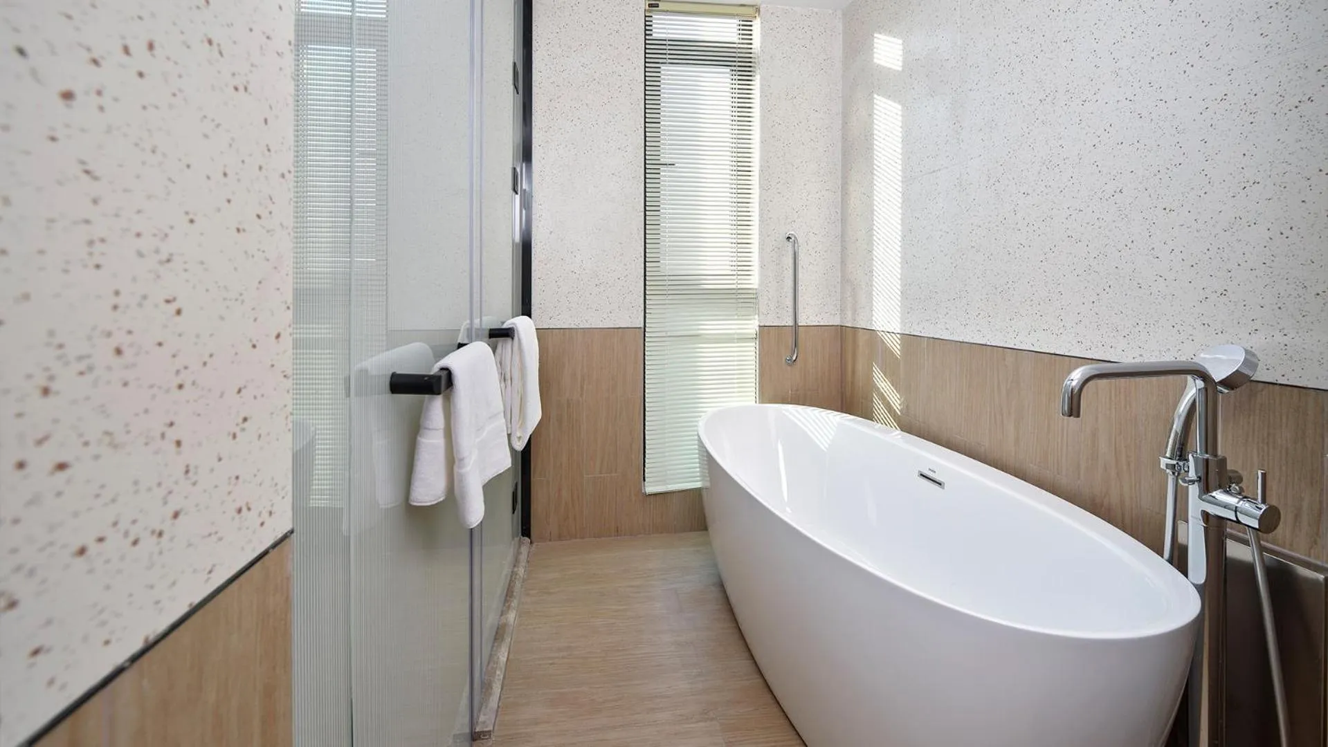 Bath in Hilton Garden Inn Liaocheng Jiangbei Shuicheng