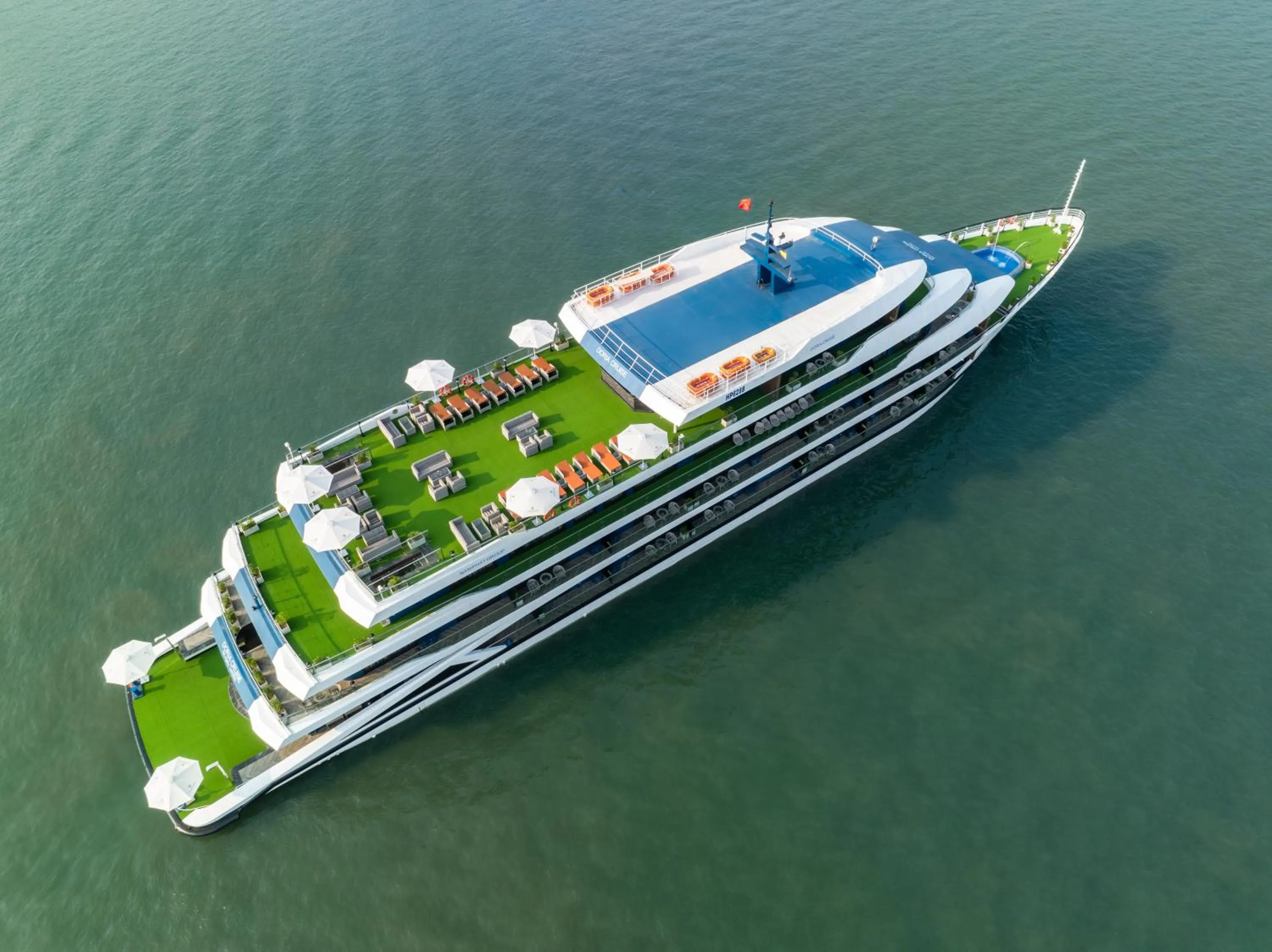 Property building in M'Gloria Cruise by HAG