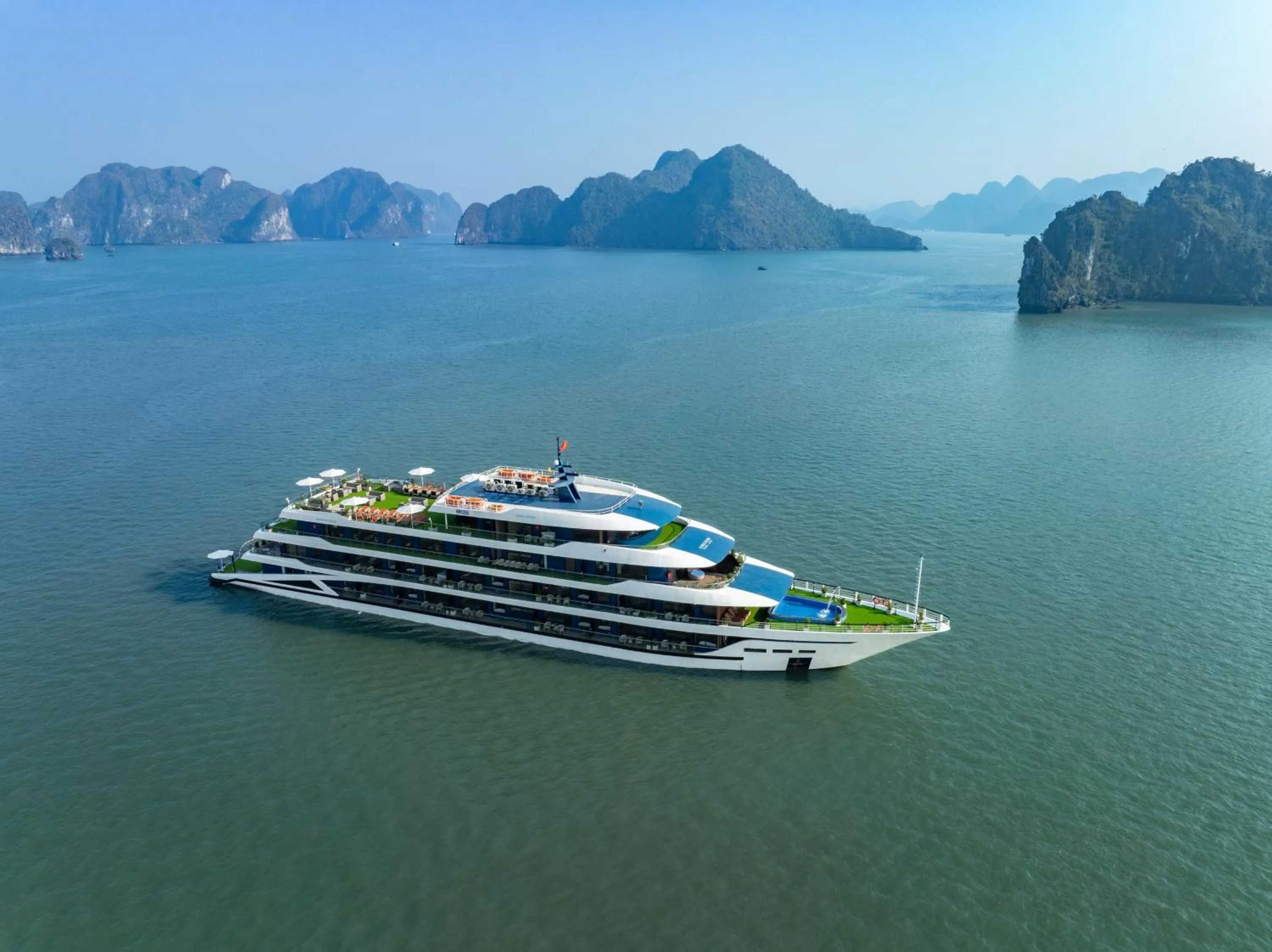 Natural landscape in M'Gloria Cruise by HAG