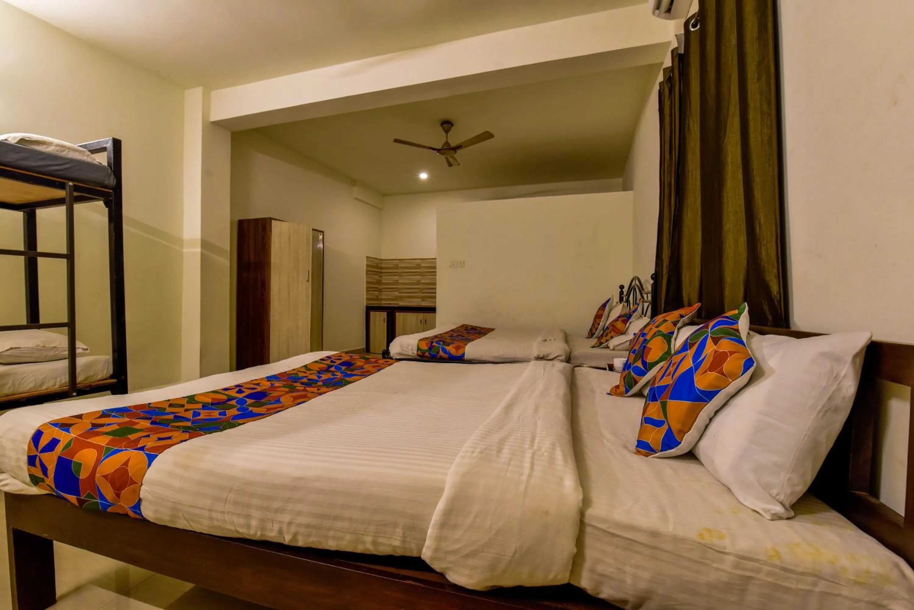 Photo of the whole room, Bed in Rosa Bella Resort-TBV