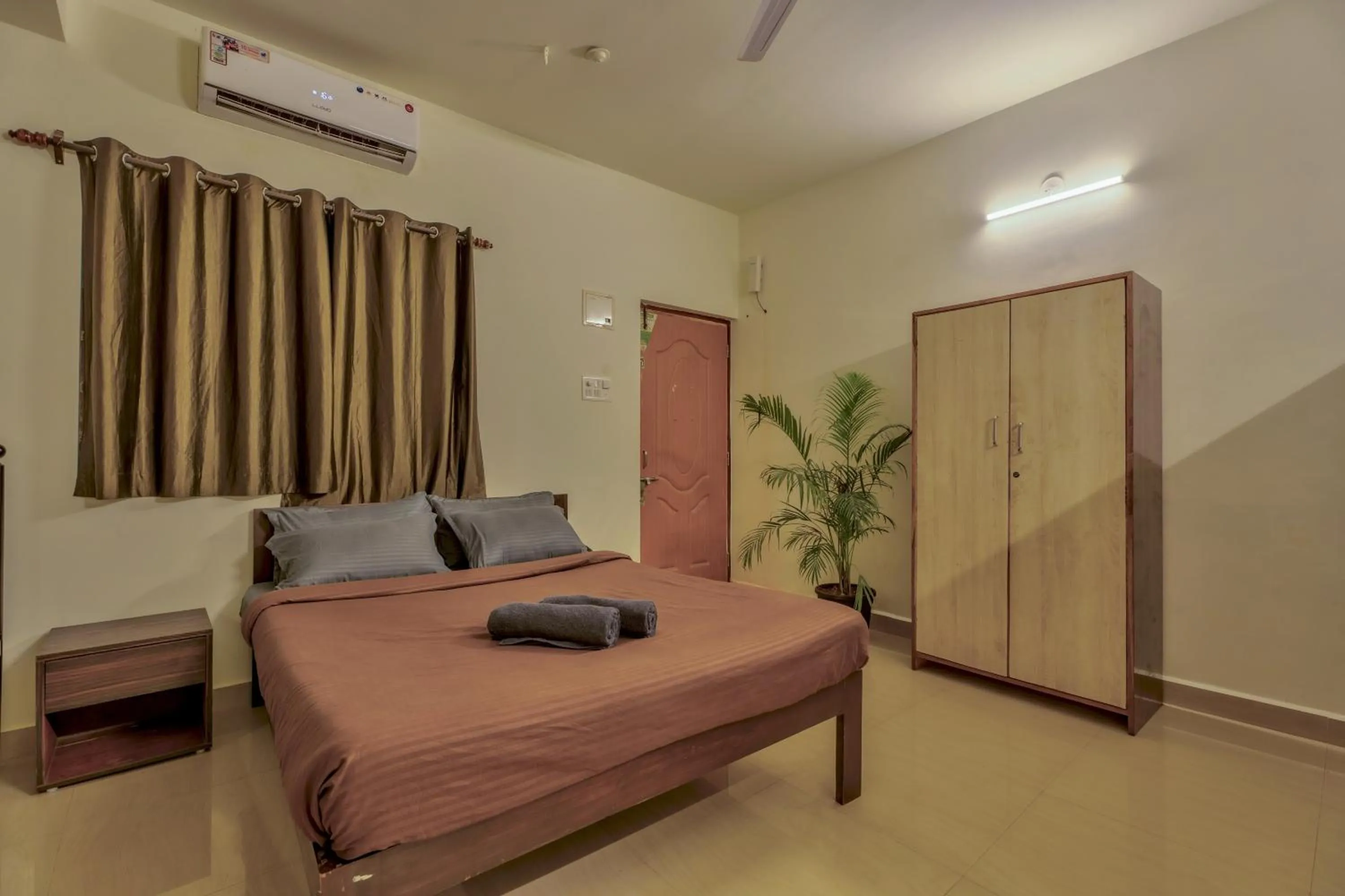 Bed in Rosa Bella Resort-TBV