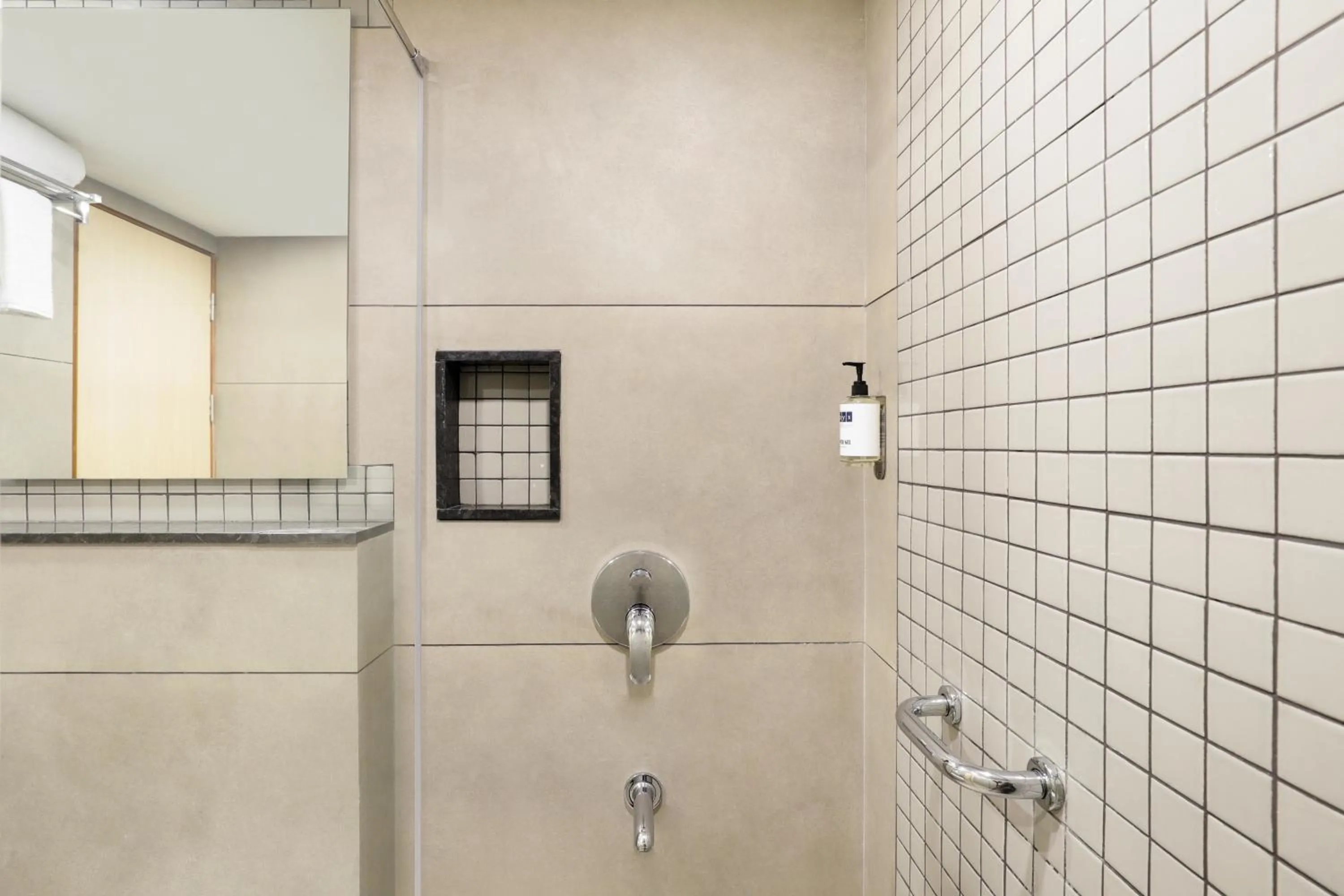 Bathroom in Keys Lite By Lemon Tree Hotels Sreekanya