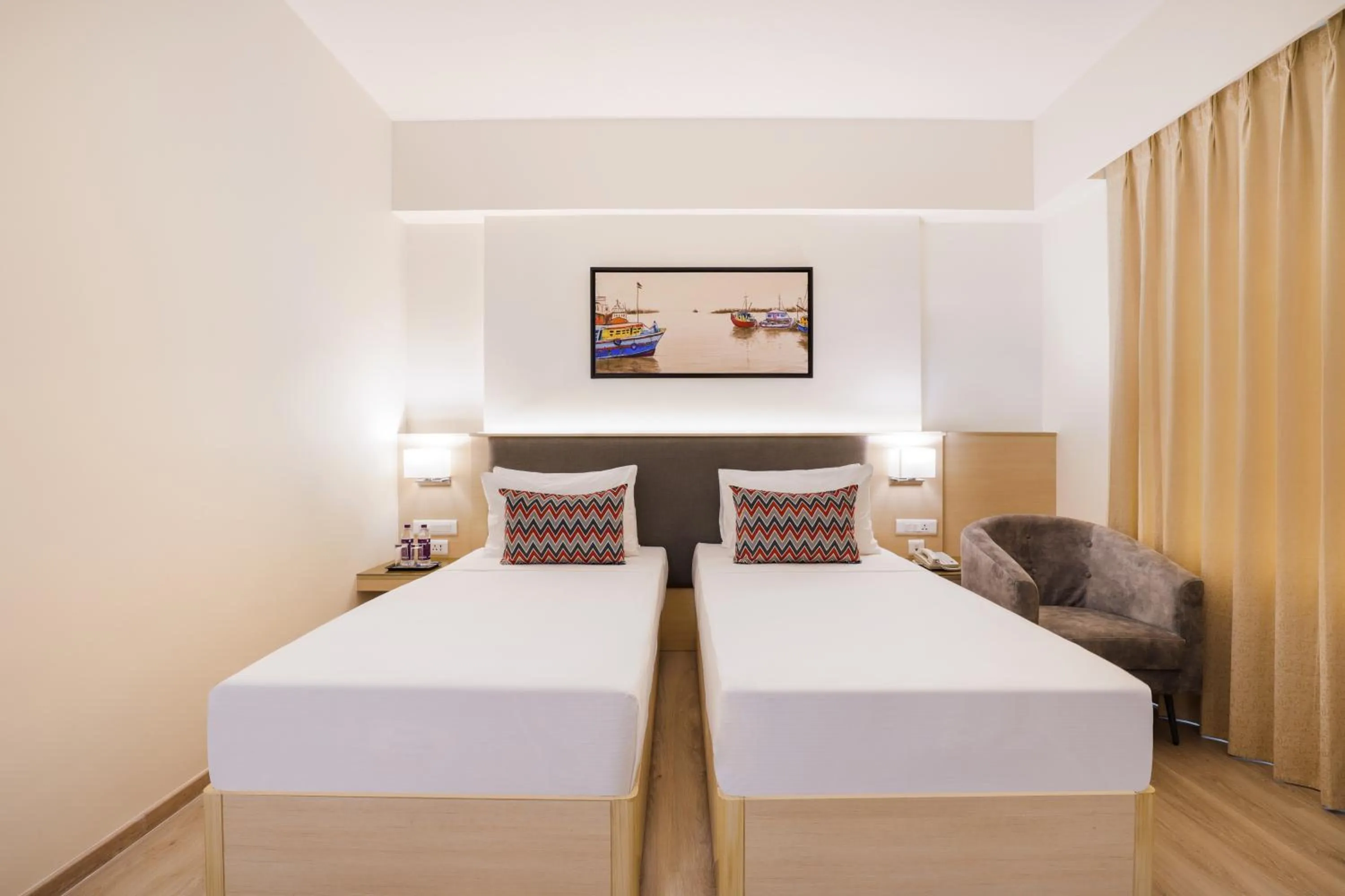 Bed in Keys Lite By Lemon Tree Hotels Sreekanya