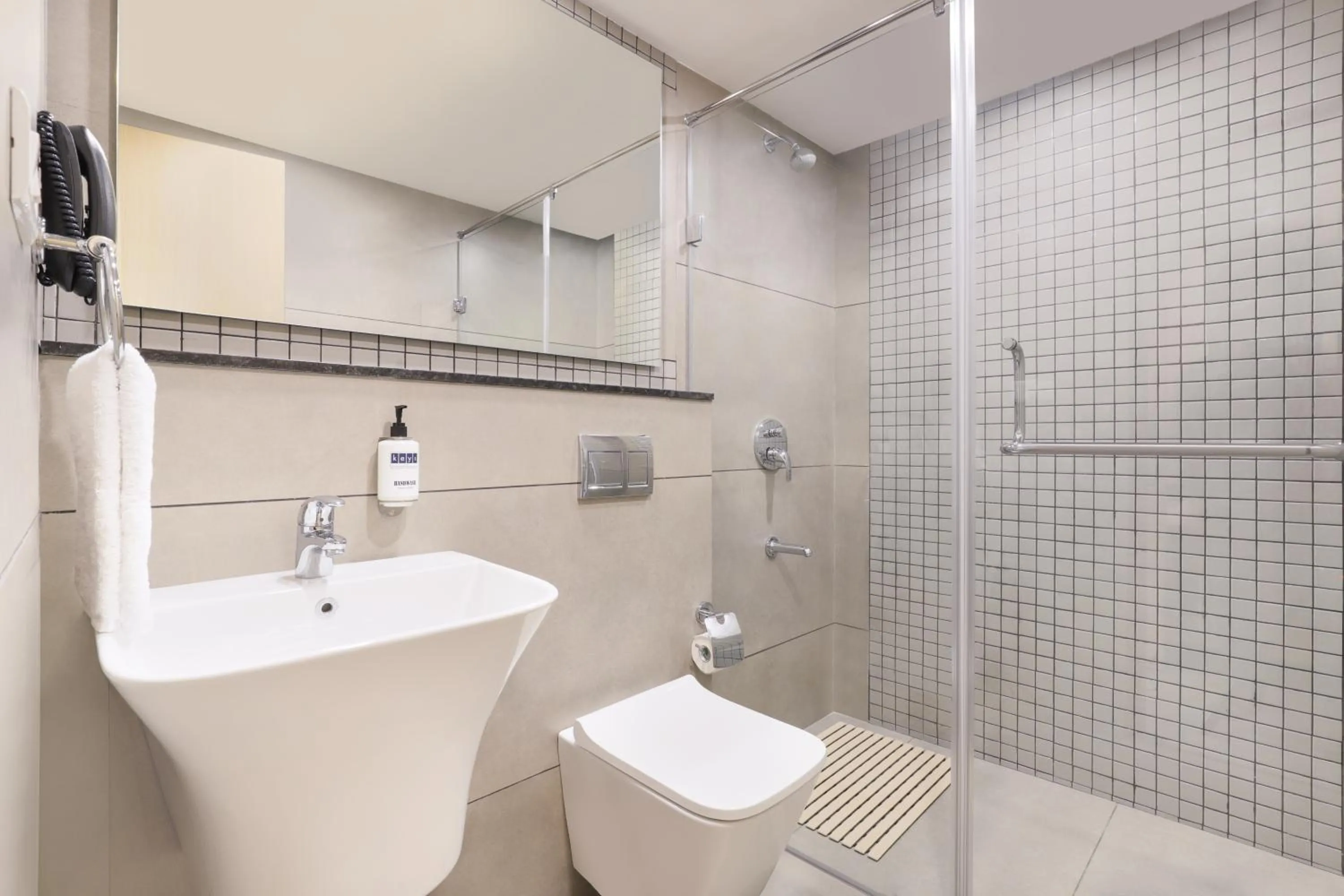 Bathroom in Keys Lite By Lemon Tree Hotels Sreekanya