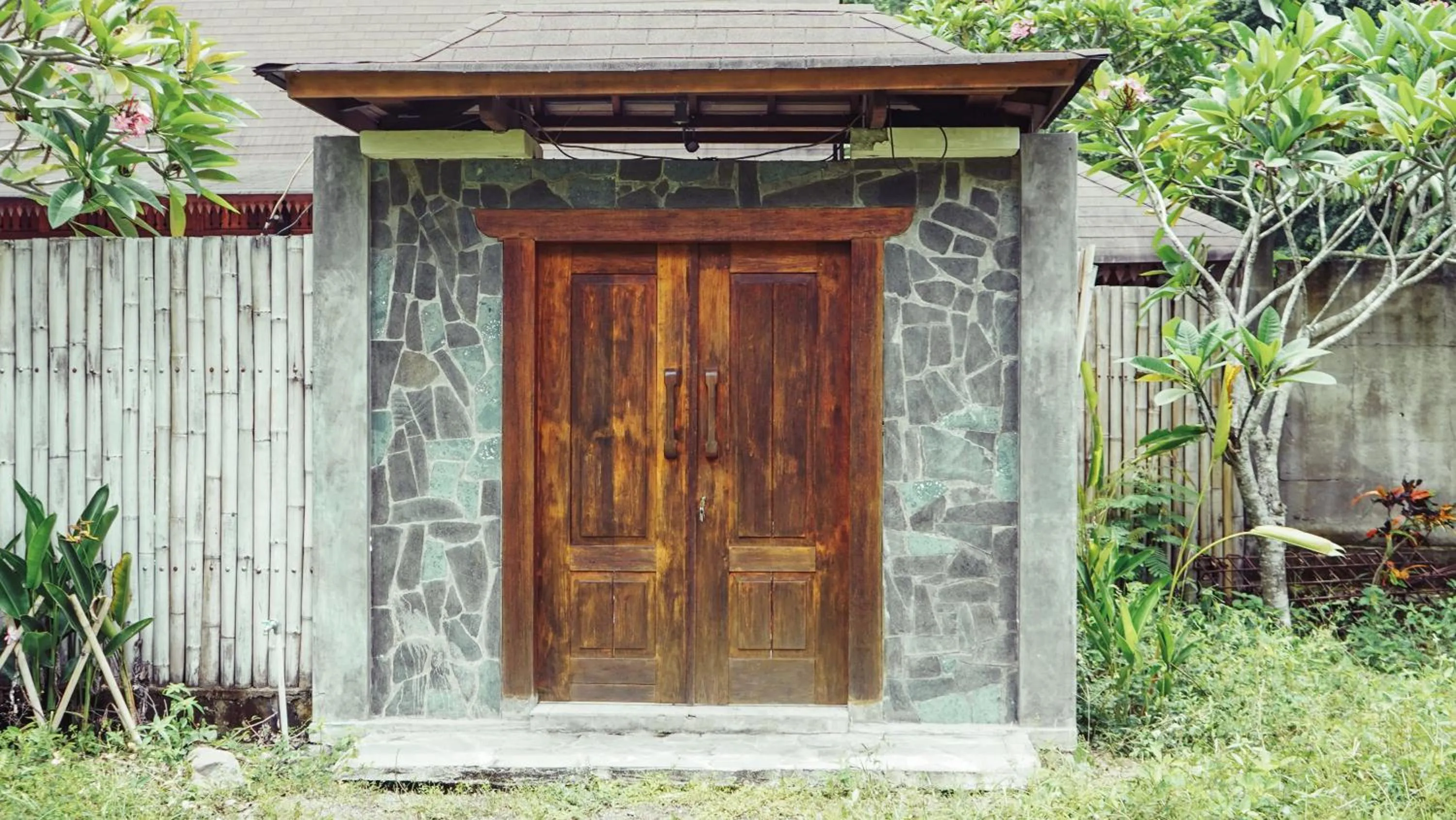Facade/entrance in Madaira Villa Senggigi