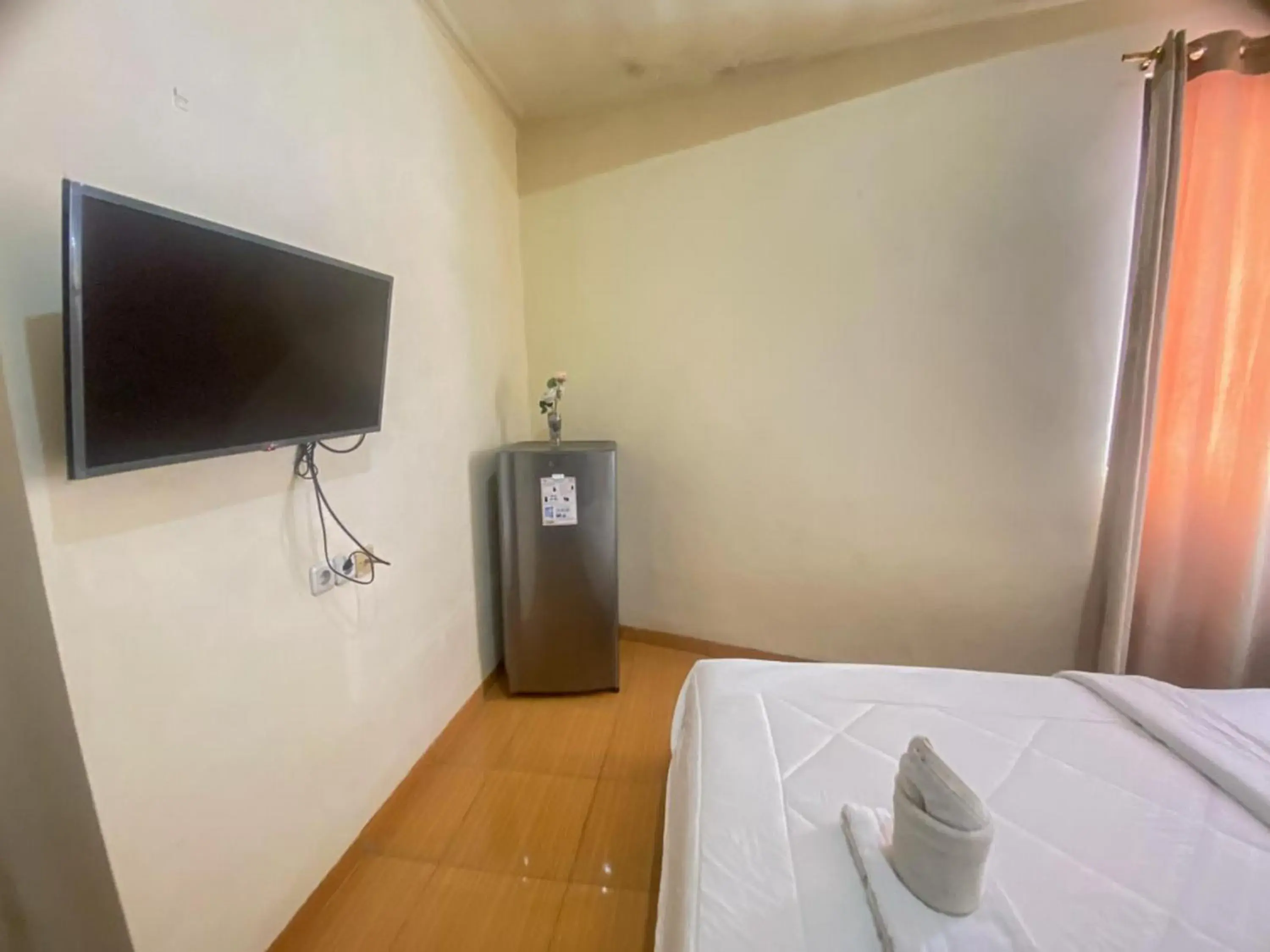 Standard Double Room in Villa Matano Sorowako Redpartner Standard Double Room in Villa Matano Sorowako Redpartner