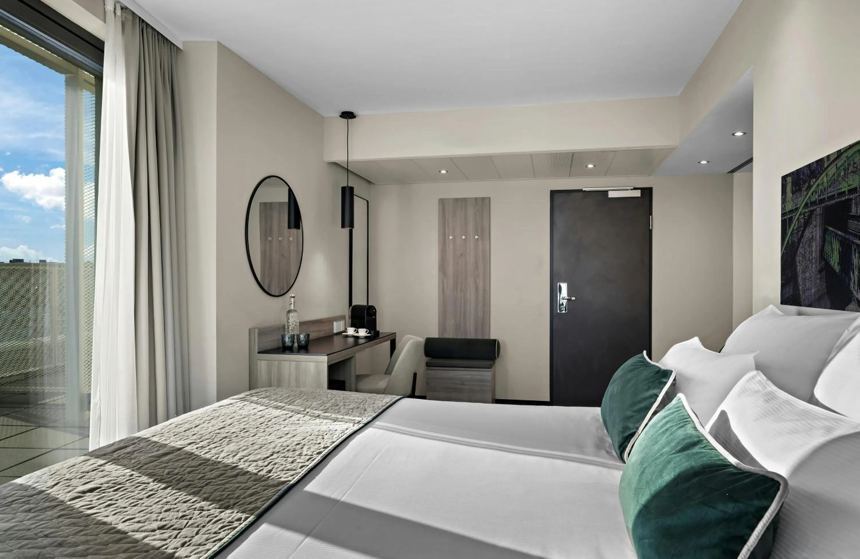 Photo of the whole room, Bed in Leonardo Hotel Vienna City West