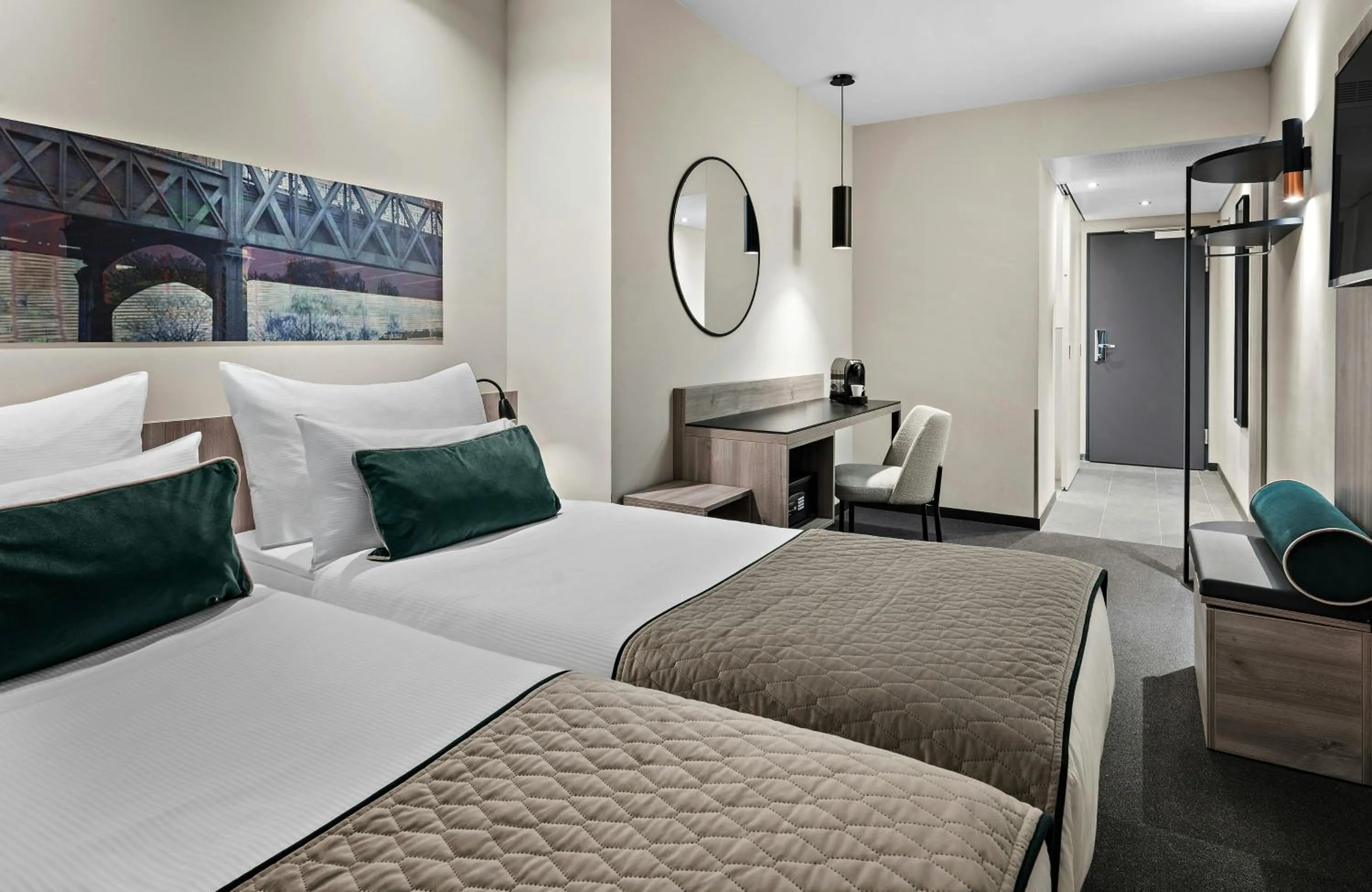 Photo of the whole room, Bed in Leonardo Hotel Vienna City West