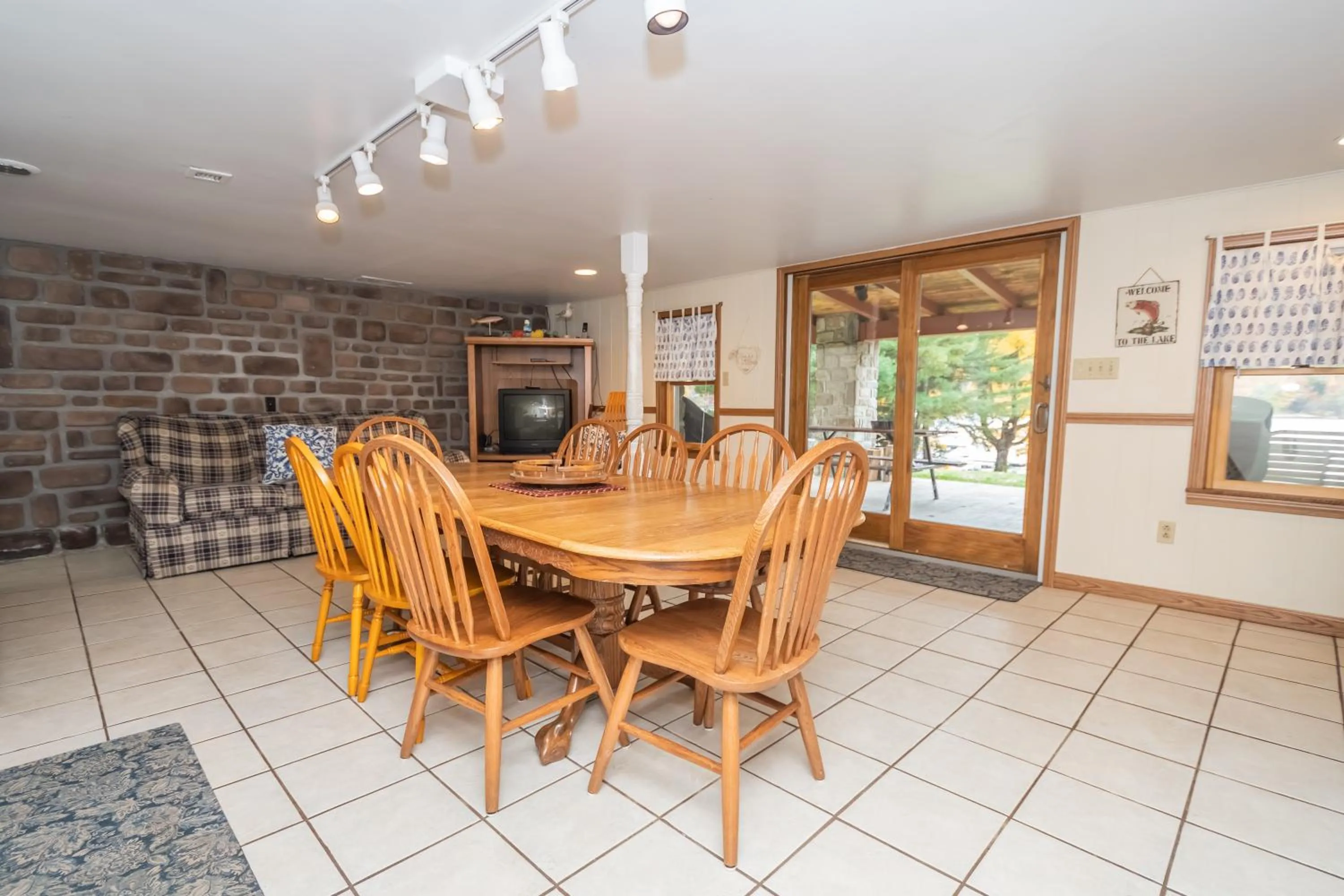 Property building in Waters Edge