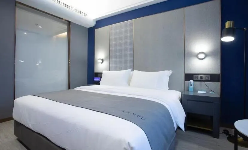 LanOu Hotel Jingzhou East Gate of Ancient City Wanda Plaza