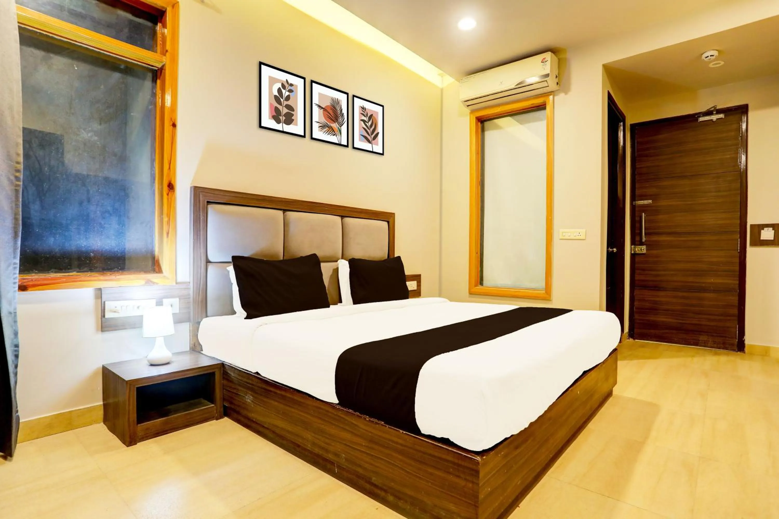 Bedroom, Bed in Super Collection O Alwar formerly Hotel Ashoka