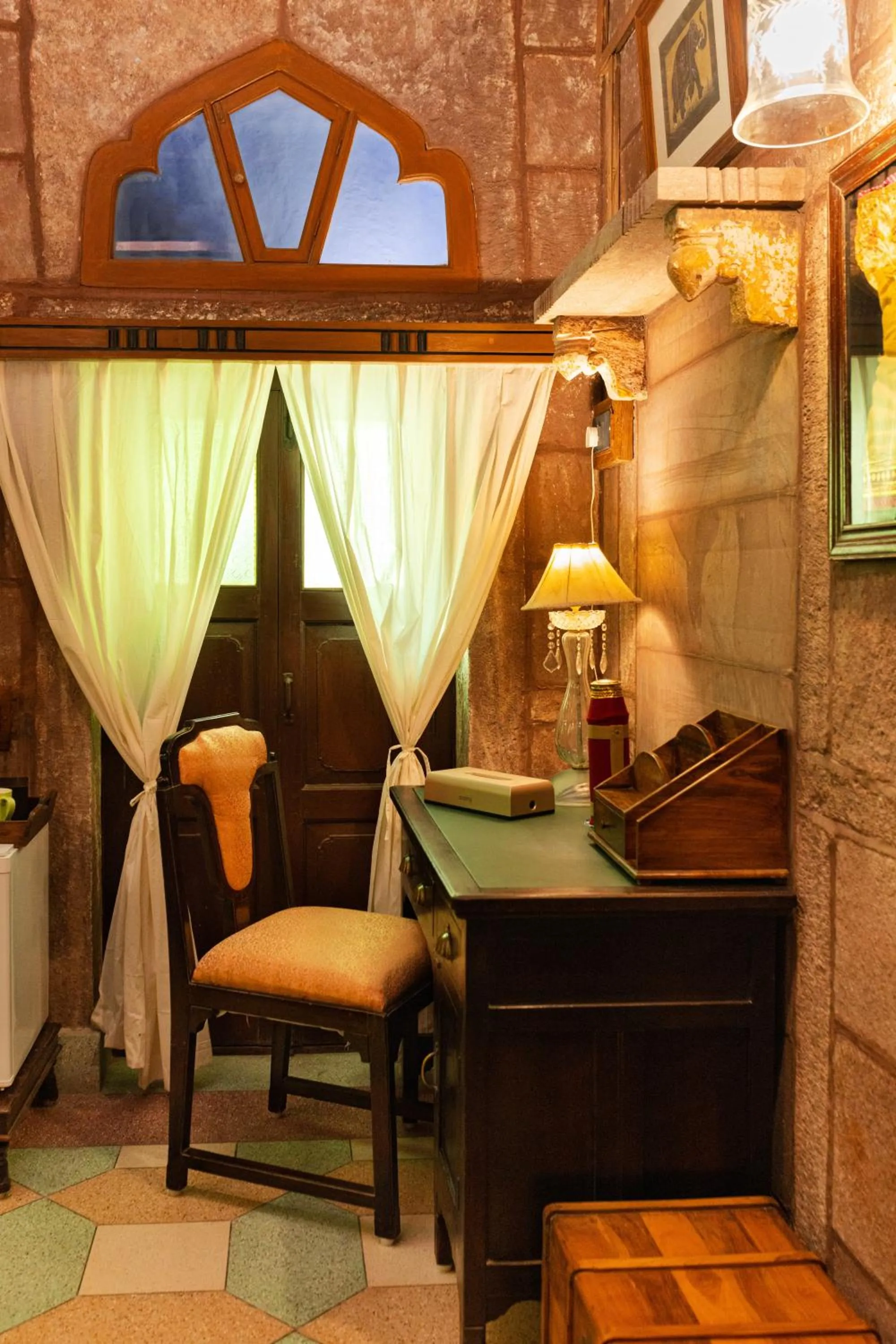 Living room in Amritara Manak Haveli, Jodhpur