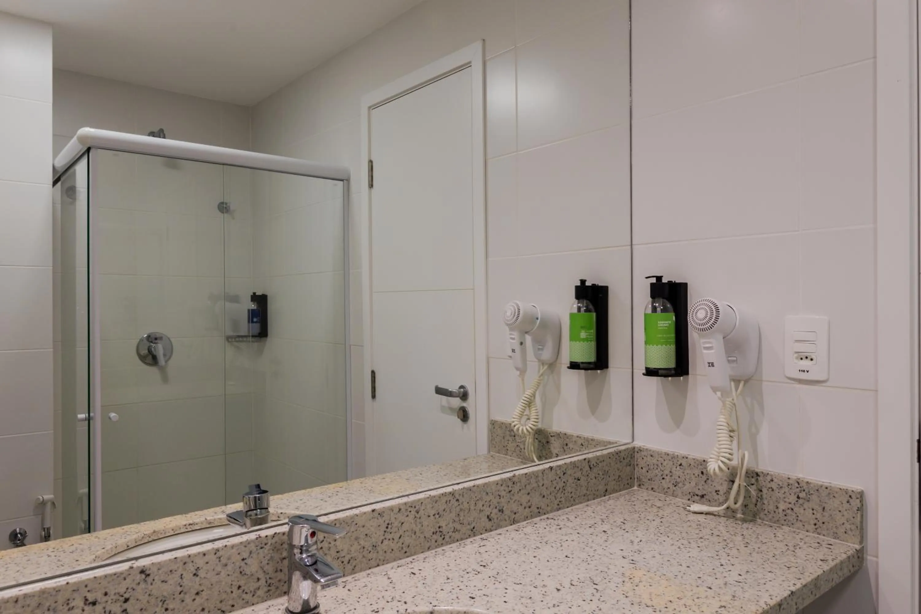 Bathroom in Go Inn São Mateus