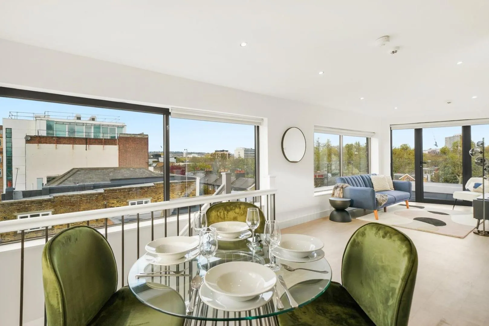 Executive 1 & 2 Bed Apartments in heart of London FREE WIFI by City Stay Aparts London