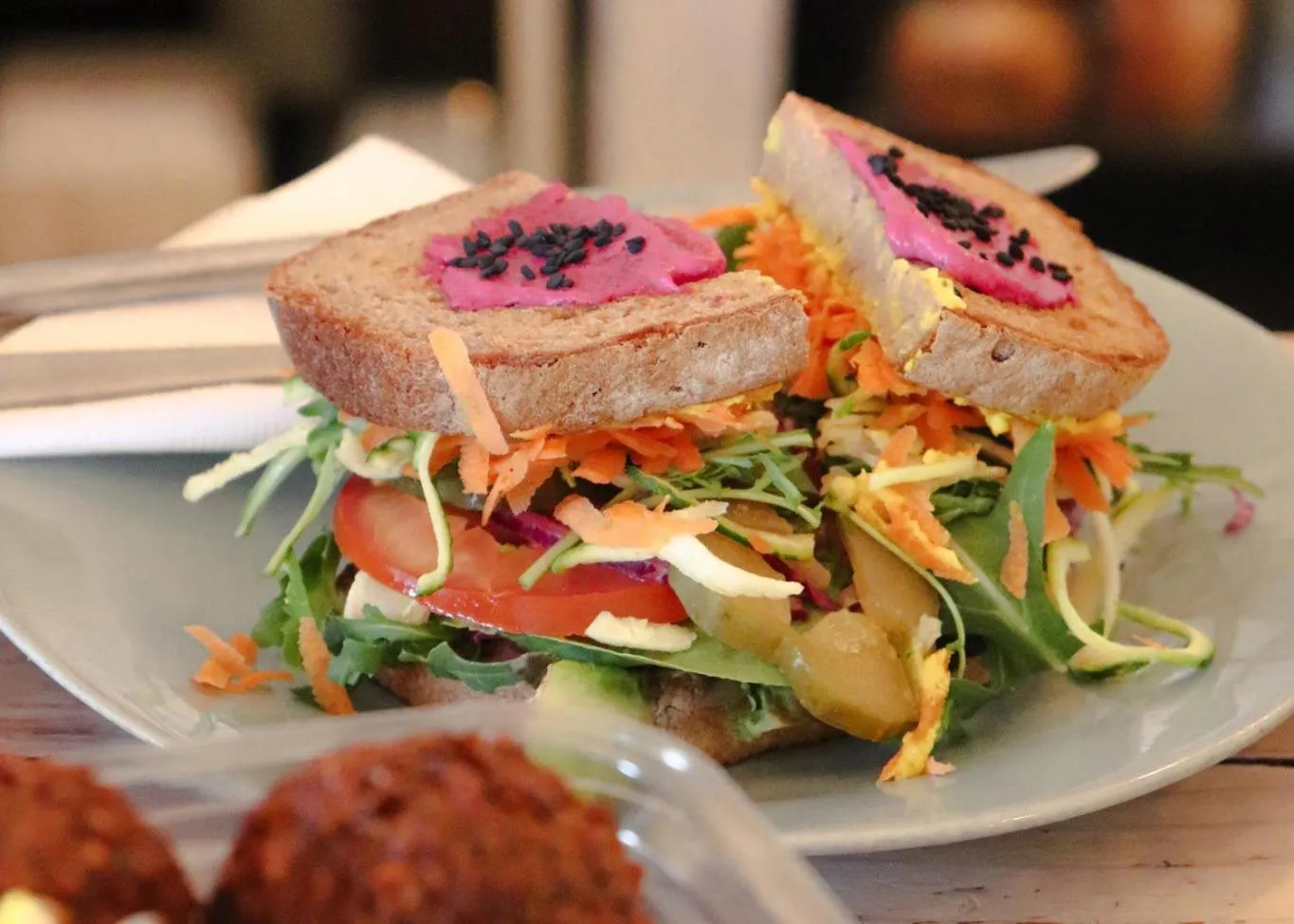 Restaurant/places to eat in Neighbourgood Hill