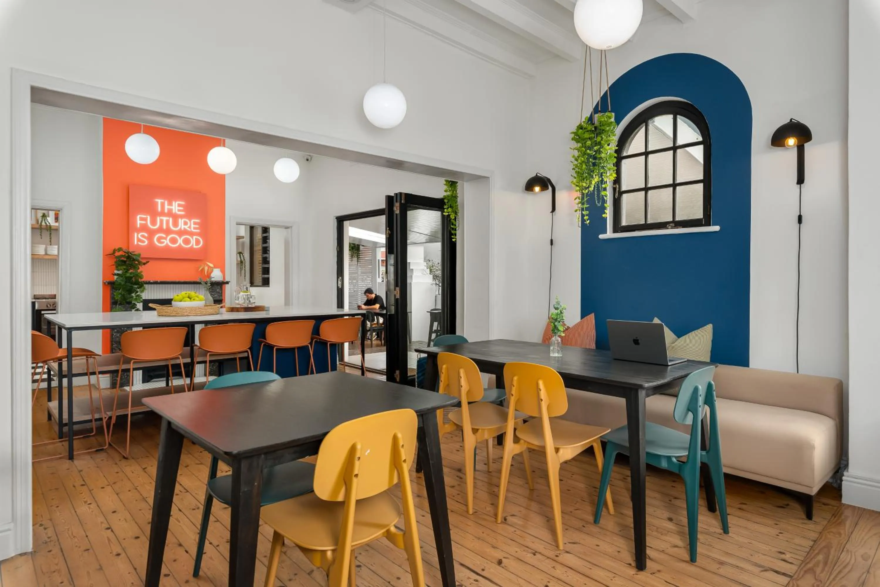 Communal lounge/ TV room in Neighbourgood Hill