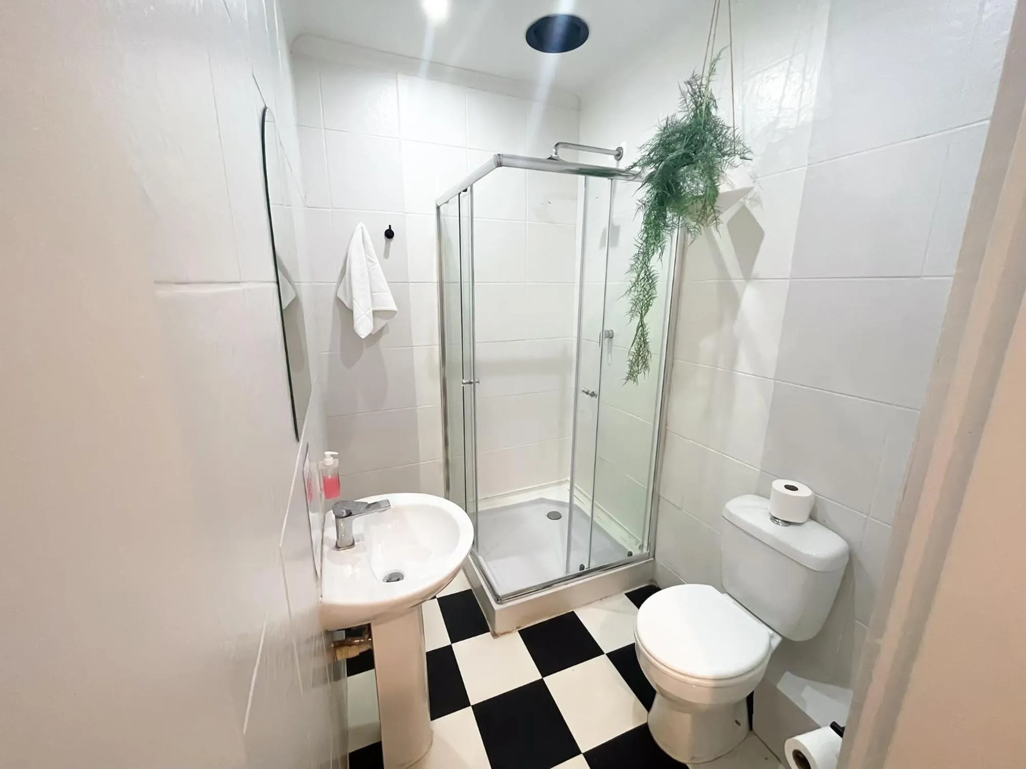 Toilet in Neighbourgood Hill