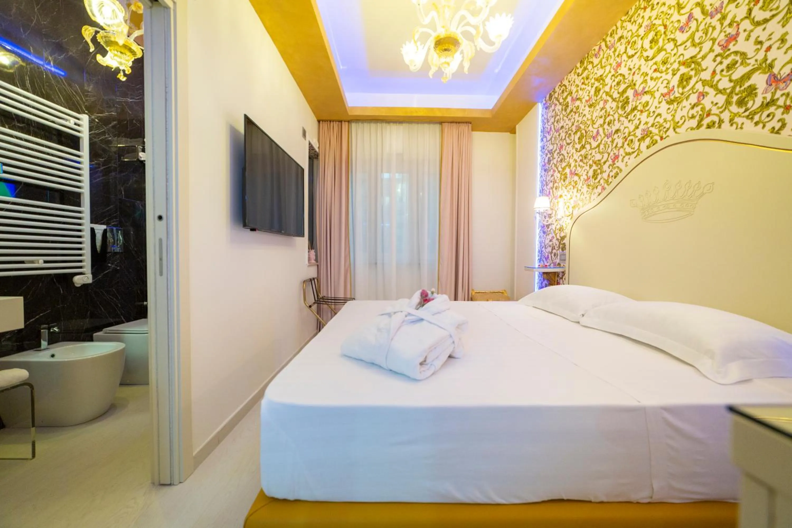 Bedroom, Bed in Leucosya Luxury Rooms