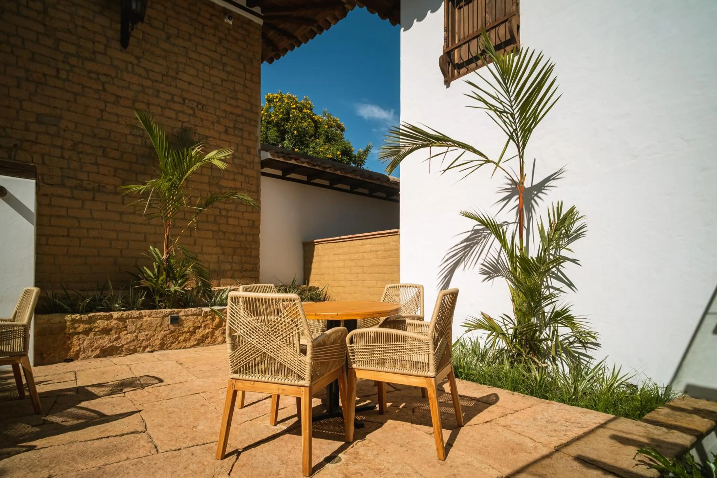 Property building in Hotel Casa Alcestre