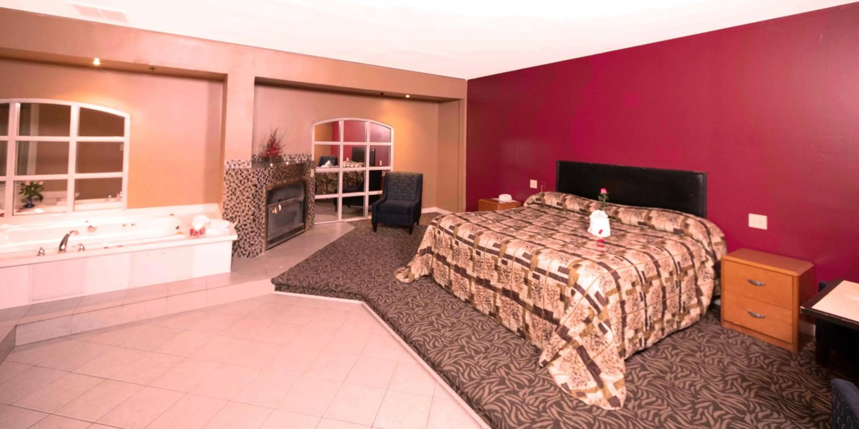 Photo of the whole room, Bed in Post Road Inn Motel