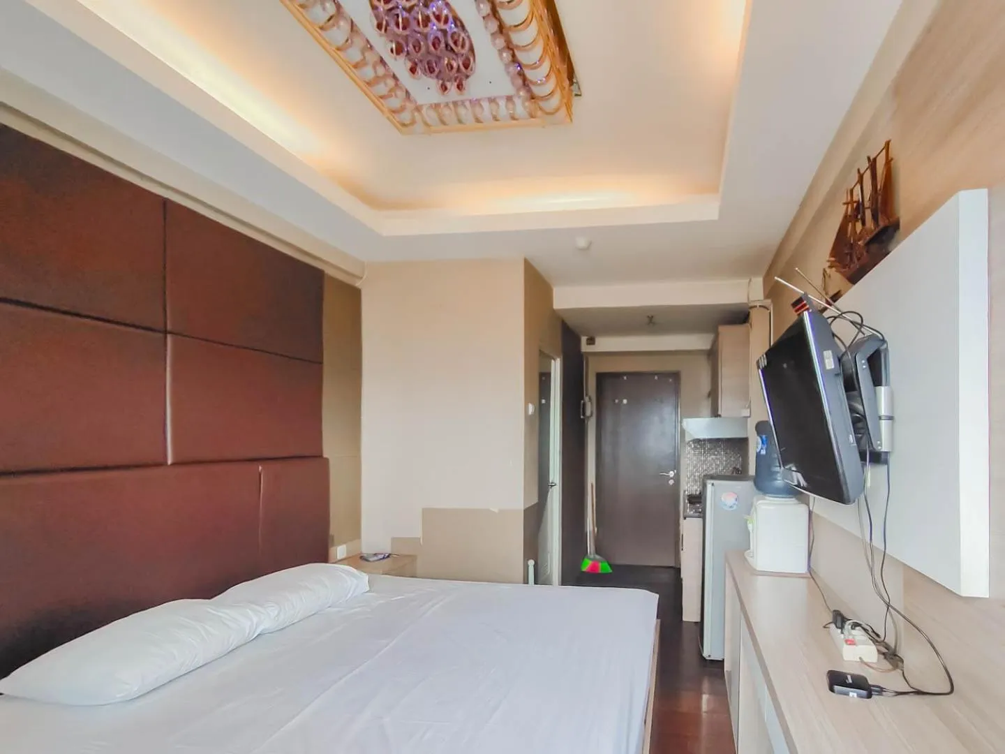 Bedroom, Bed in RedLiving Apartemen The Suites Metro - King Property Tower C