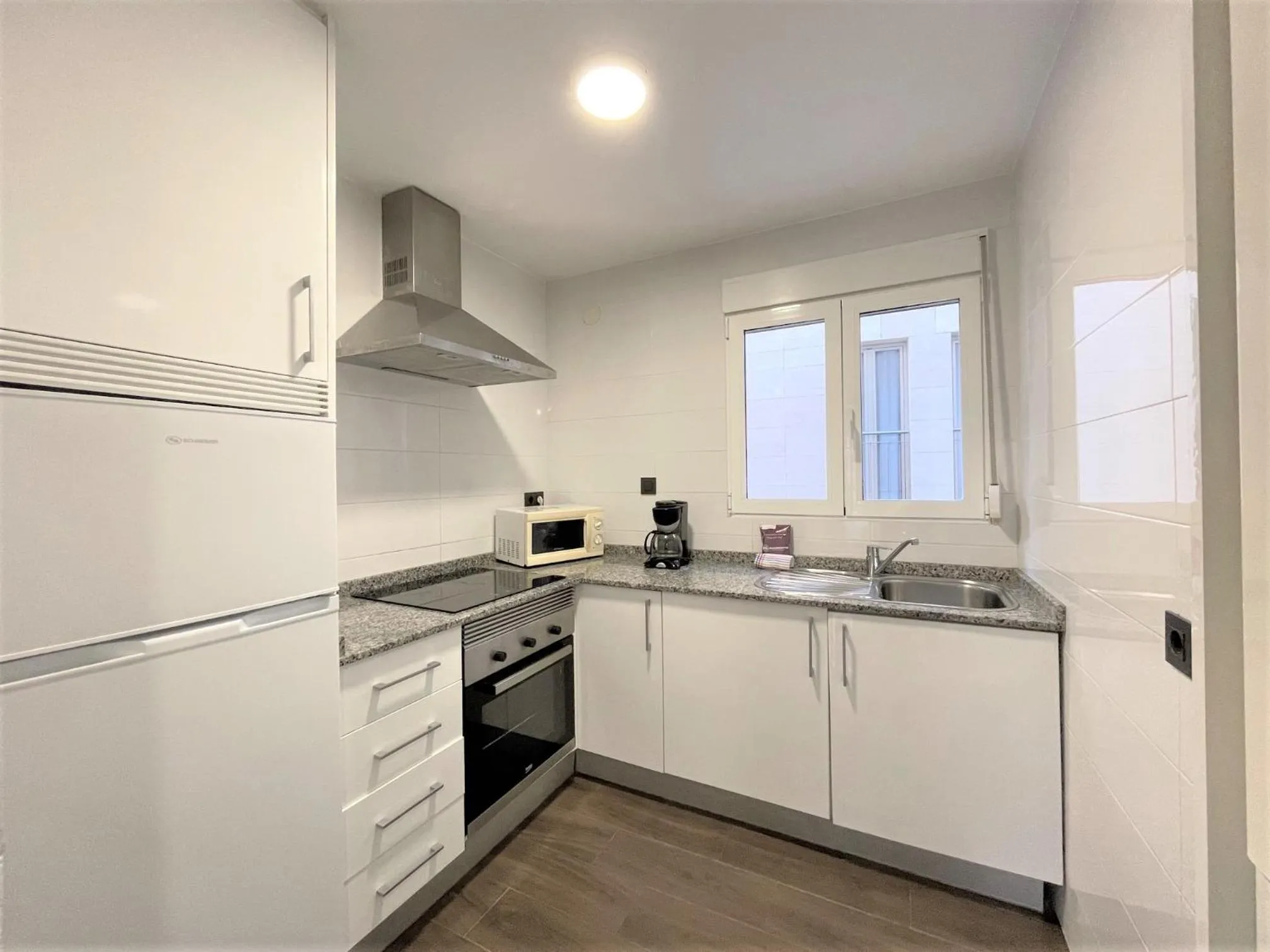 Kitchen or kitchenette in L&G Apartamentos Benidorm