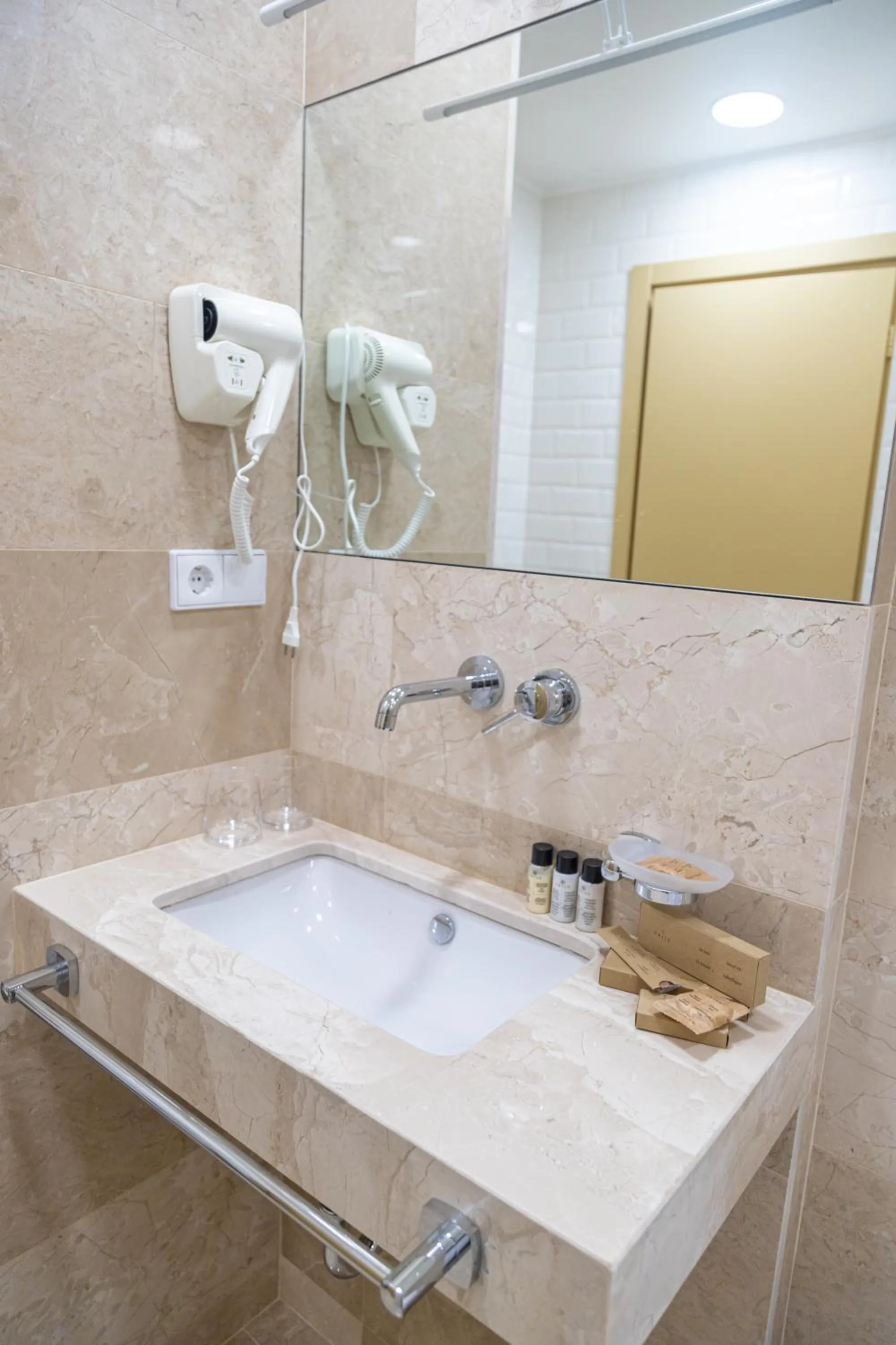 Shower in Hotel Solum Roof Top