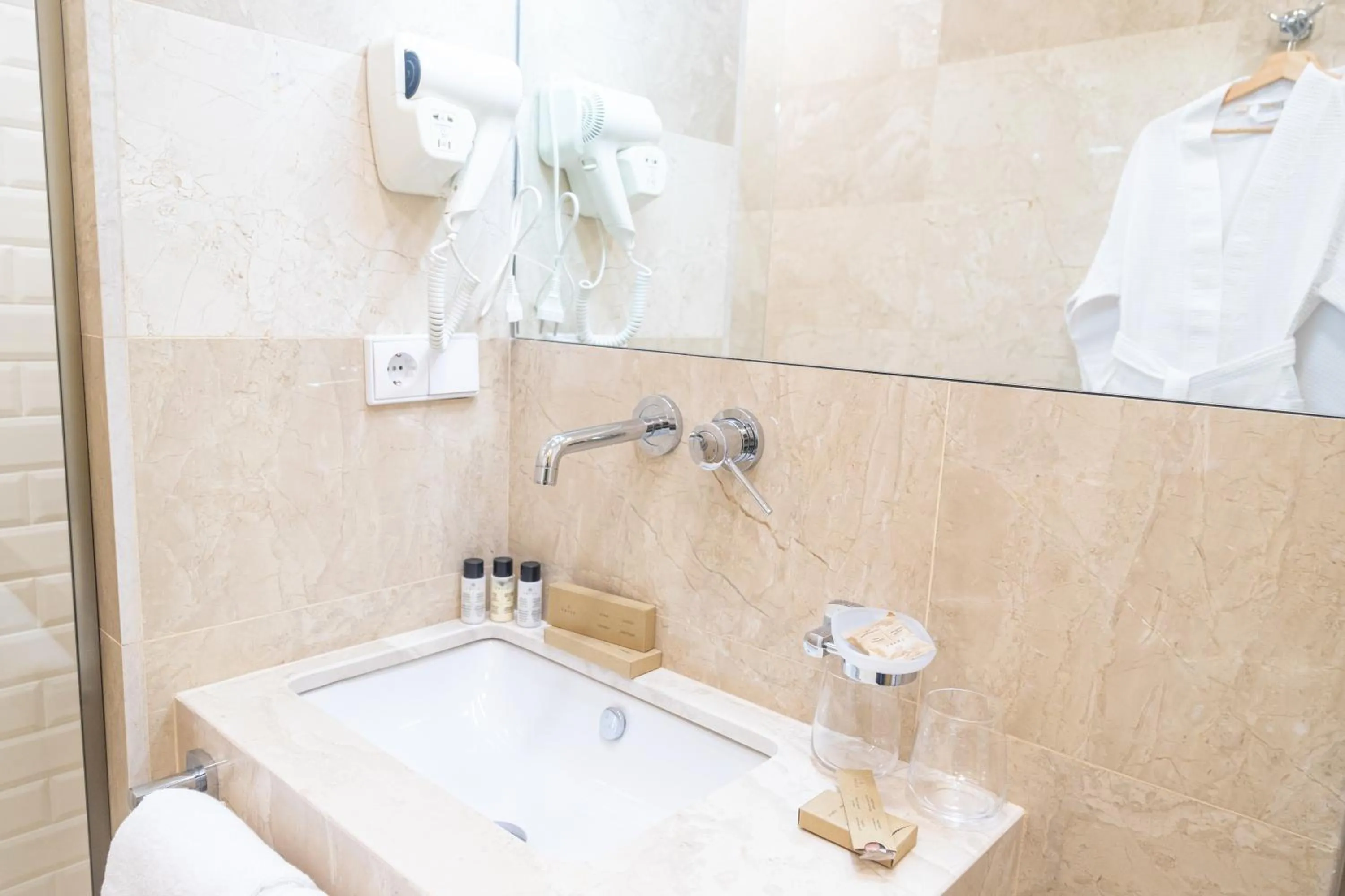 Shower in Hotel Solum Roof Top