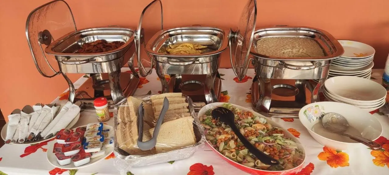 Restaurant/places to eat in Brown Hills Residences