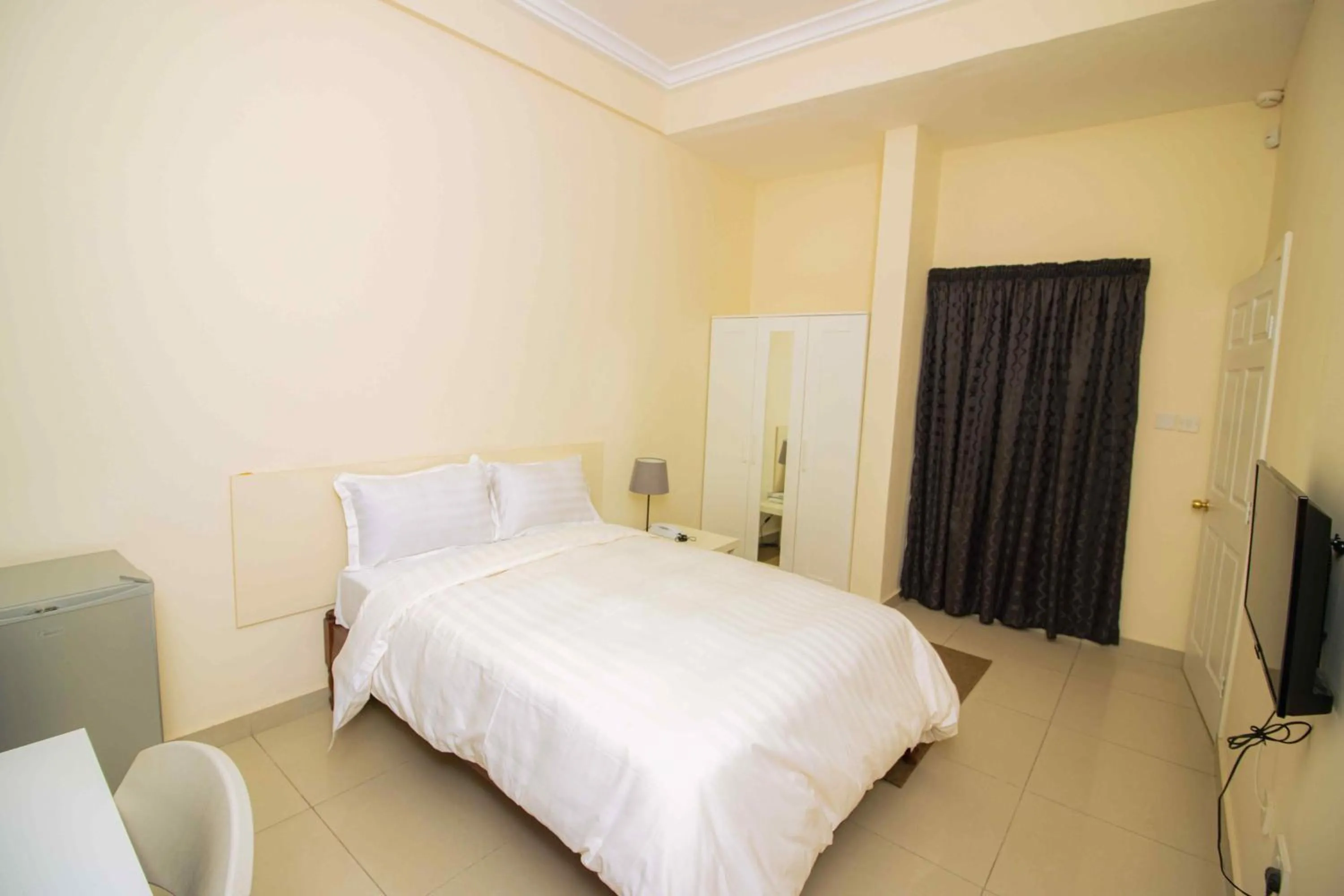 Bed in Brown Hills Residences