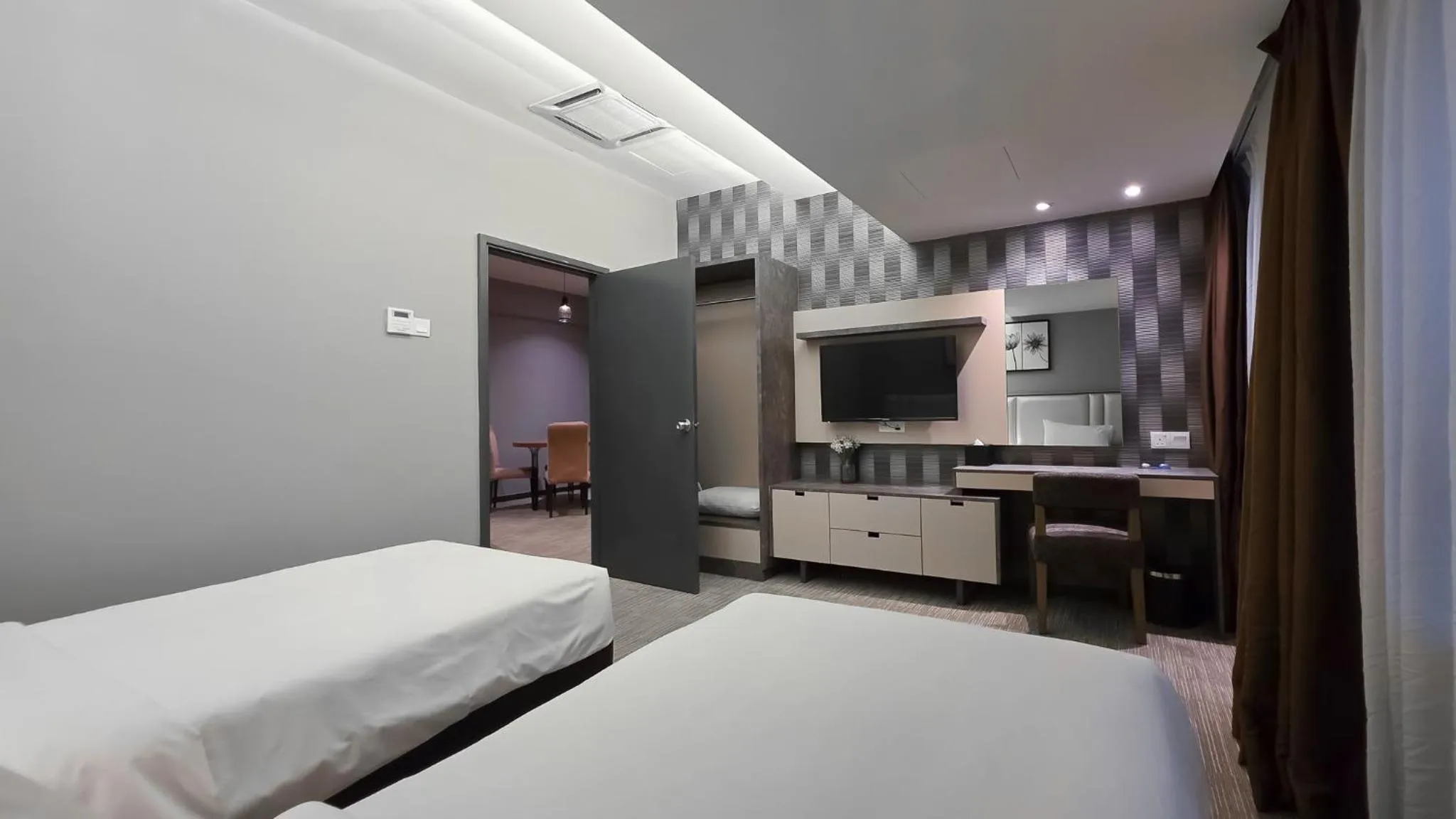 Bedroom, Bed in Fives Hotel DNP