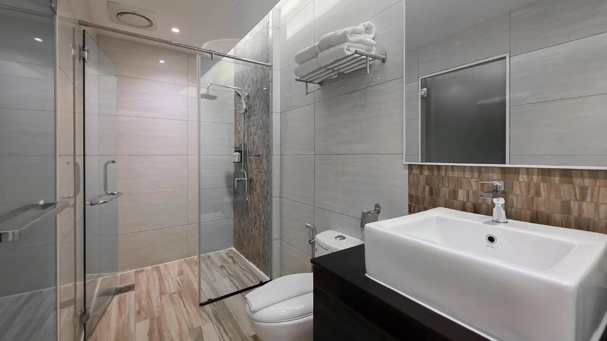 Bathroom in Fives Hotel DNP