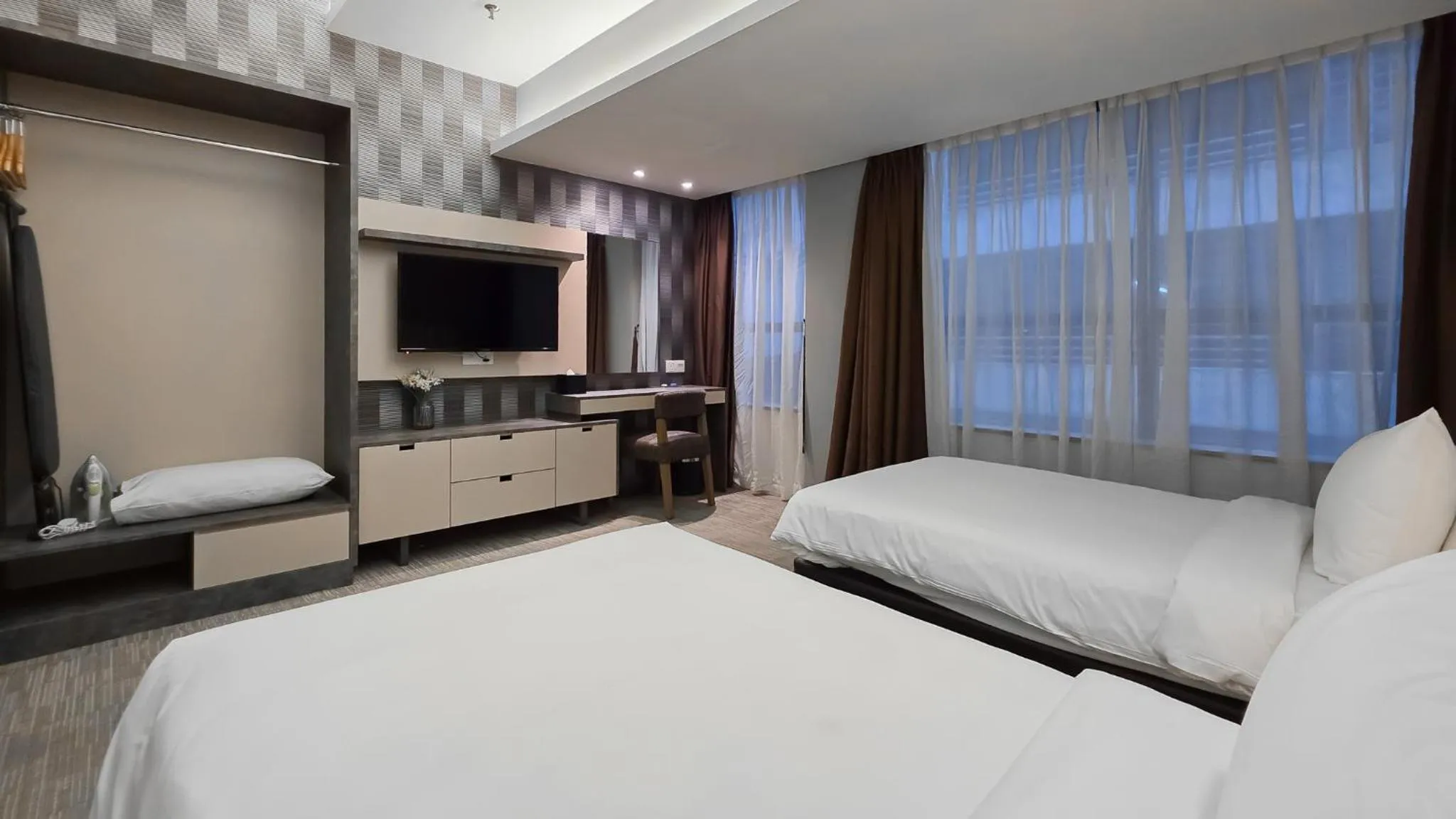 Bedroom, Bed in Fives Hotel DNP