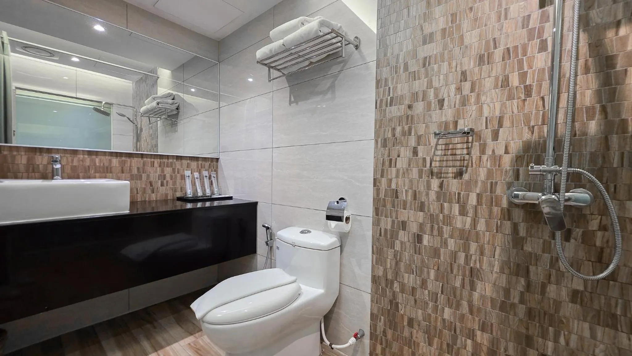 Bathroom in Fives Hotel DNP