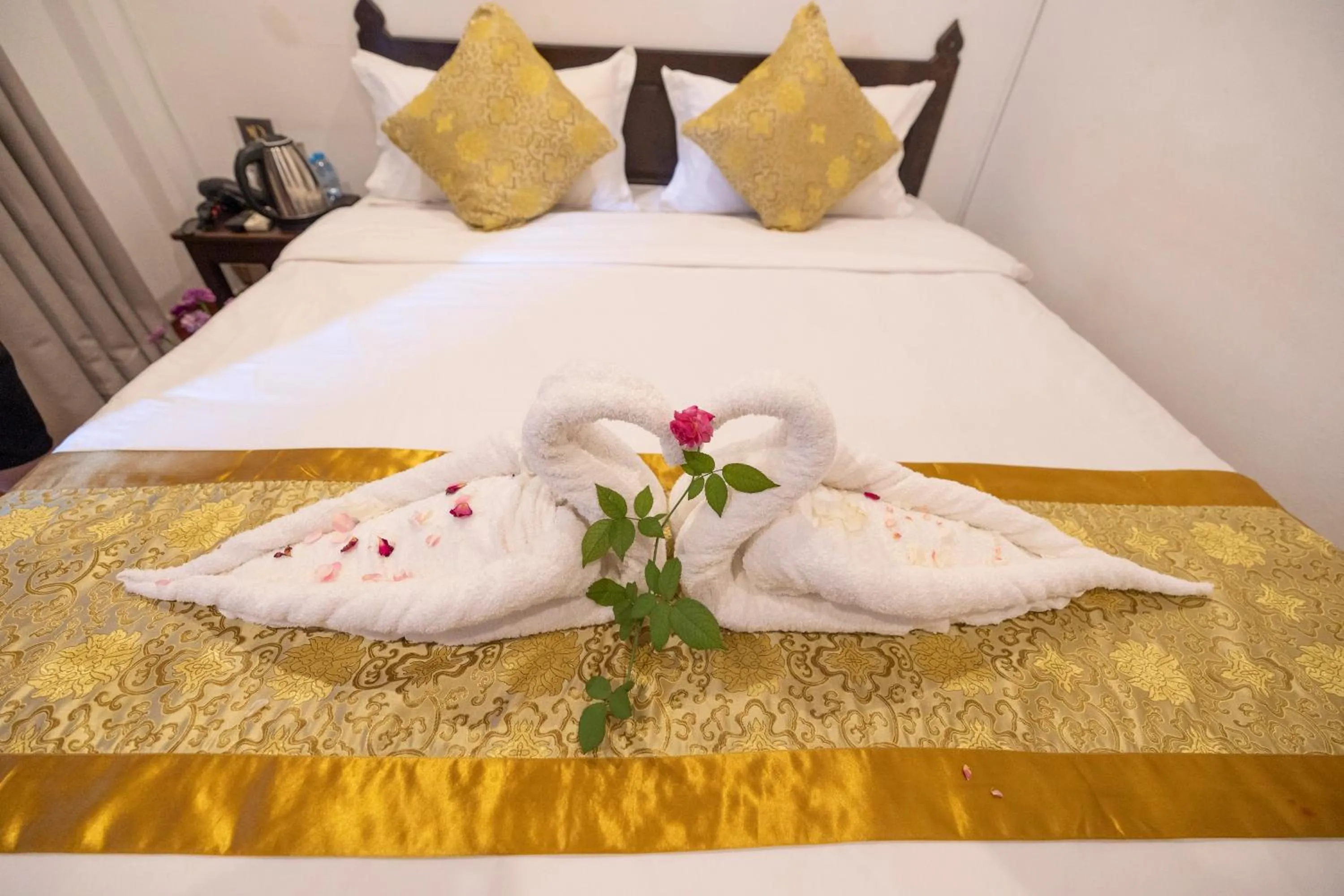 Bedroom, Bed in Mekong Chidlatda Villa