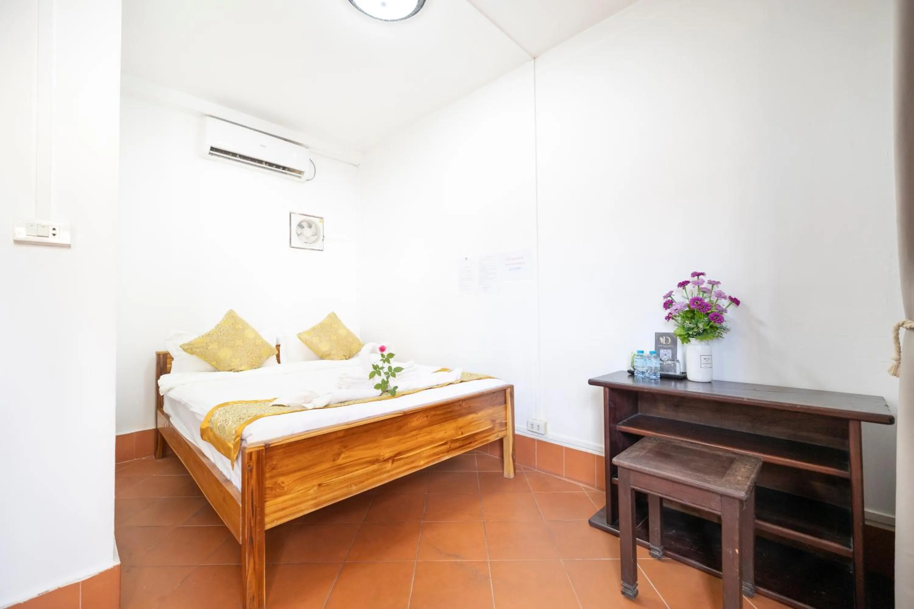 Bedroom, Bed in Mekong Chidlatda Villa